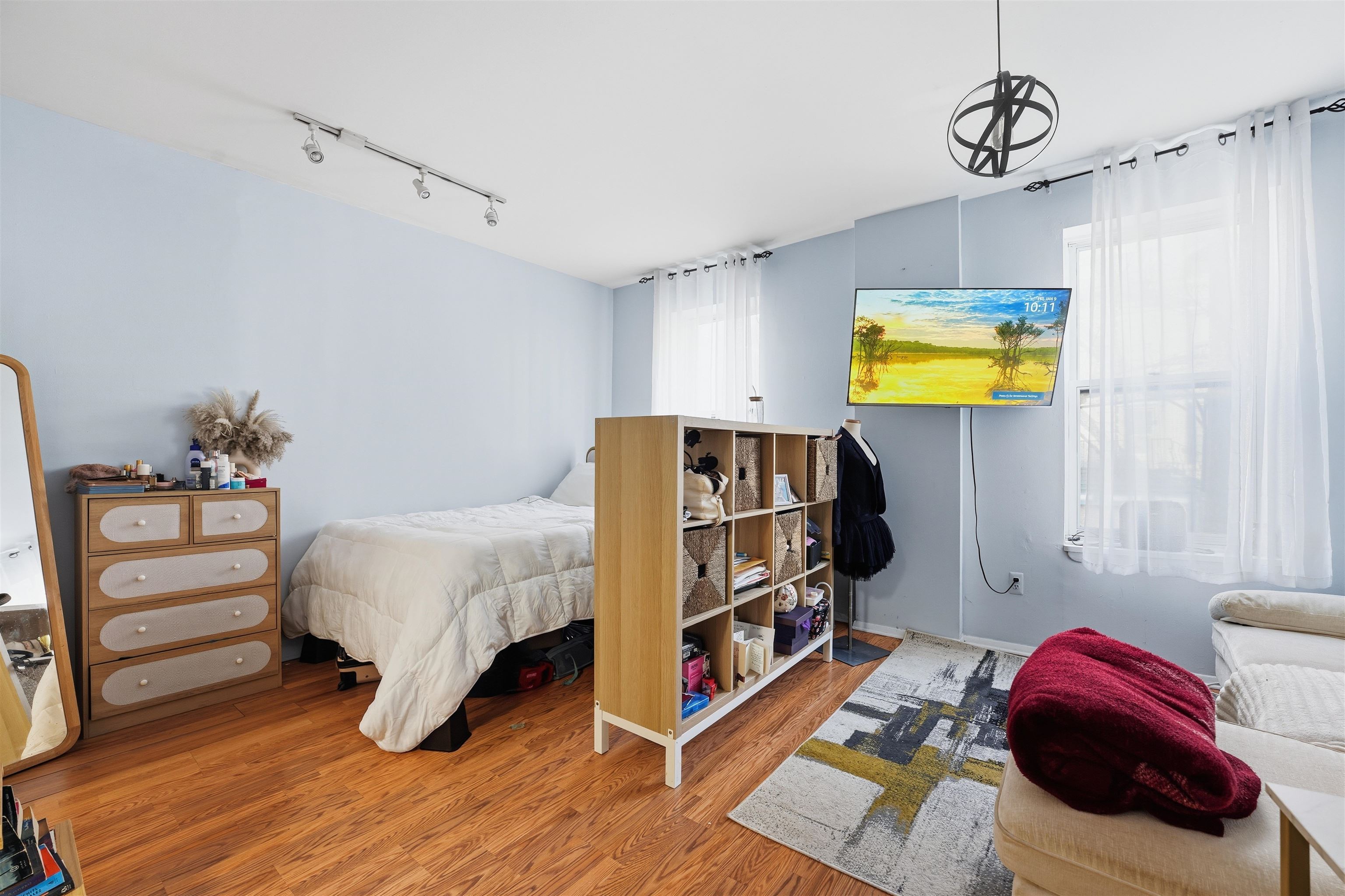 101 WILLOW AVE Unit: 2E