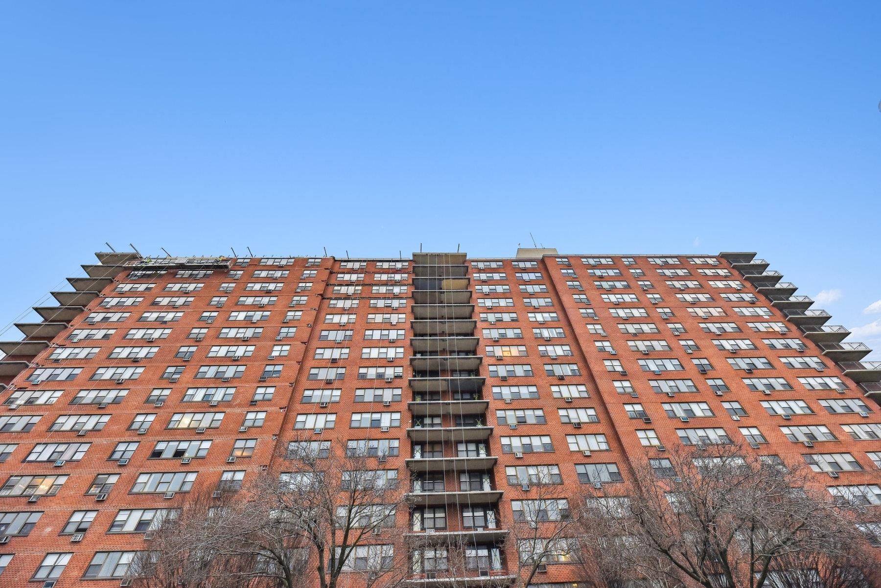 500 CENTRAL AVE Unit: 302