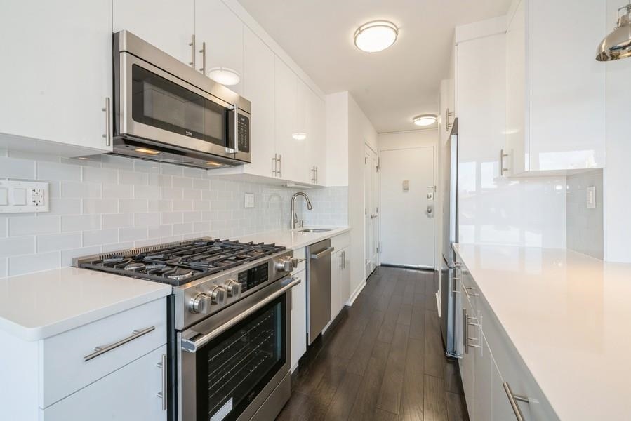 500 CENTRAL AVE Unit: 302