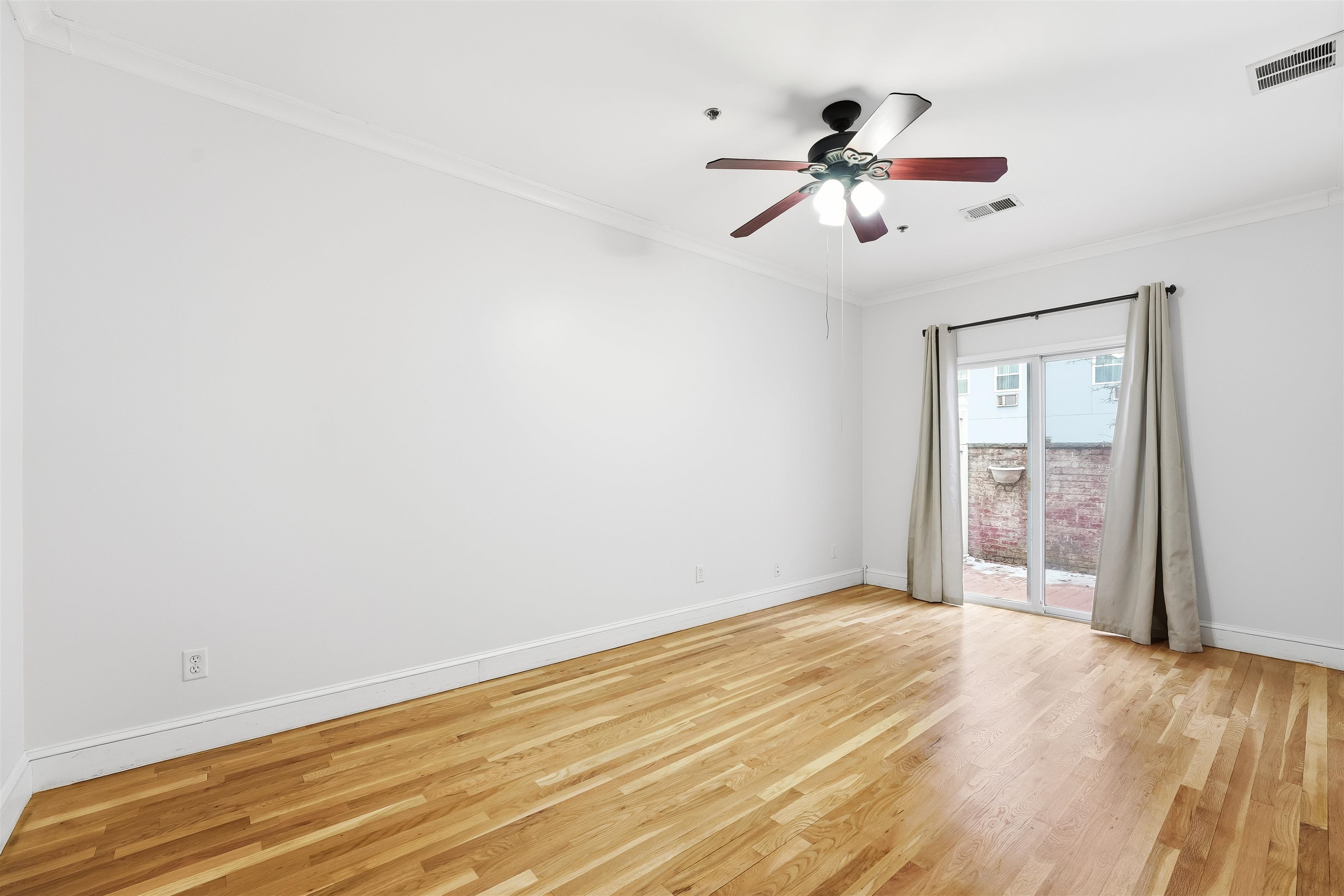 519 MONROE ST Unit: 1B