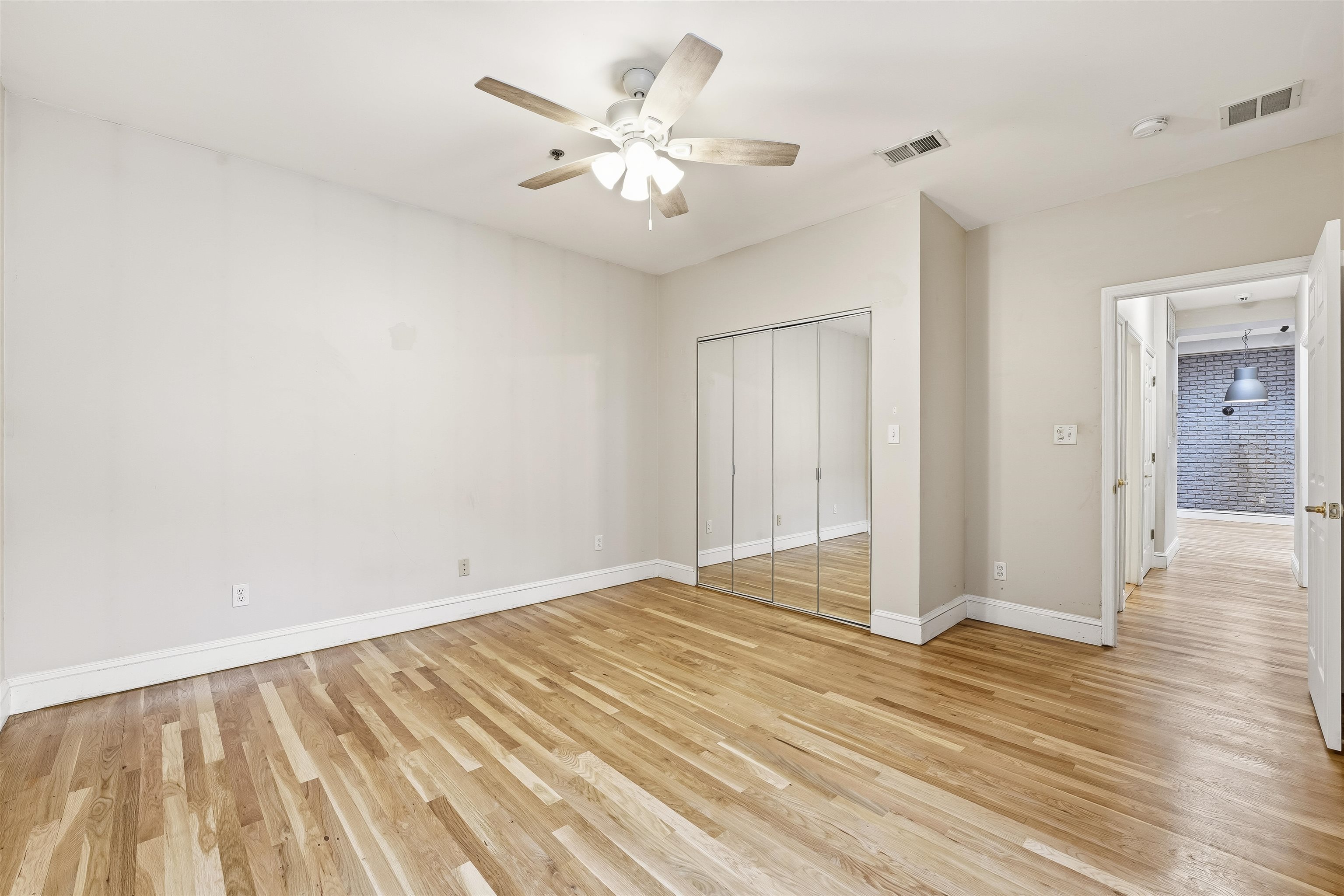 519 MONROE ST Unit: 1B