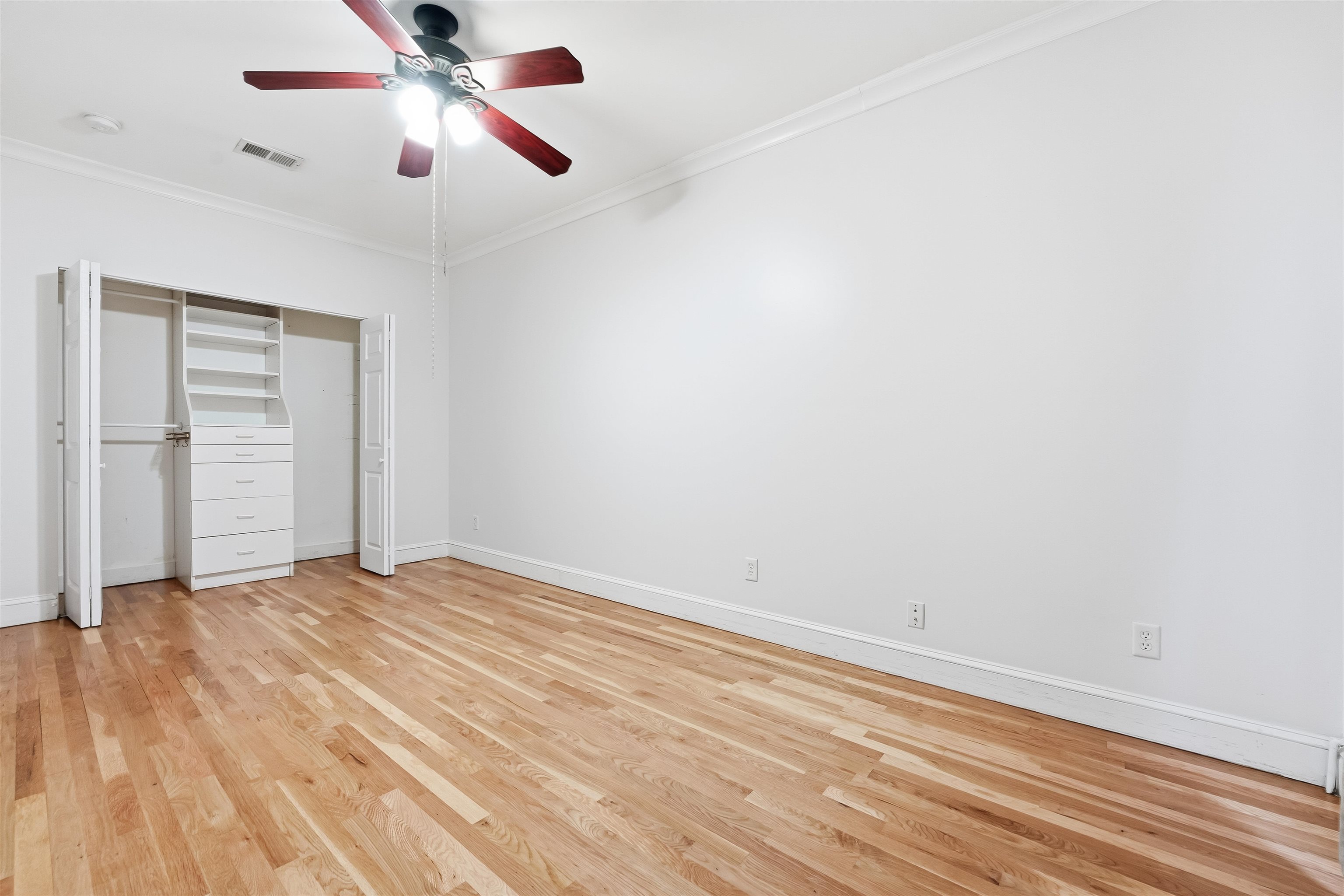 519 MONROE ST Unit: 1B