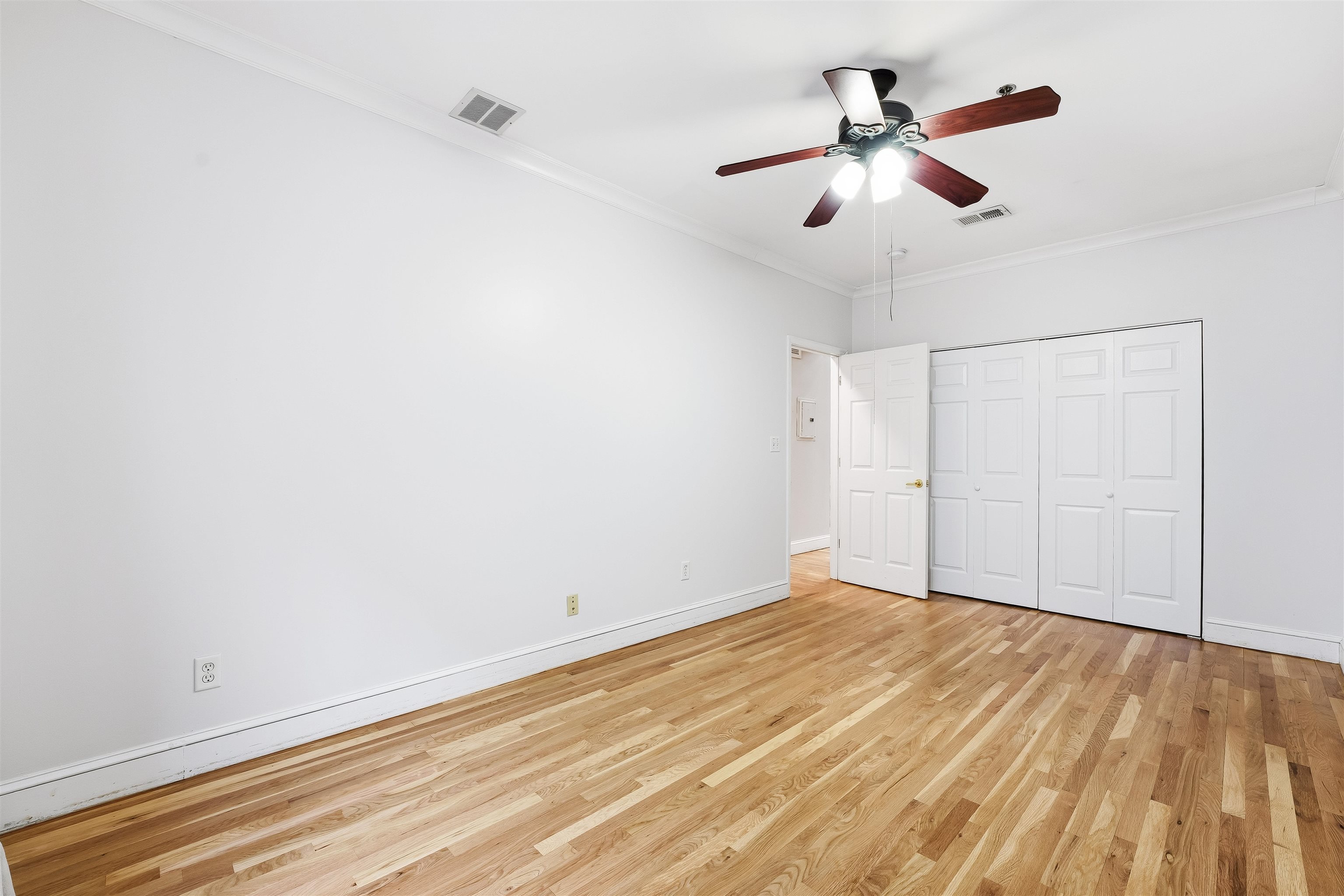 519 MONROE ST Unit: 1B