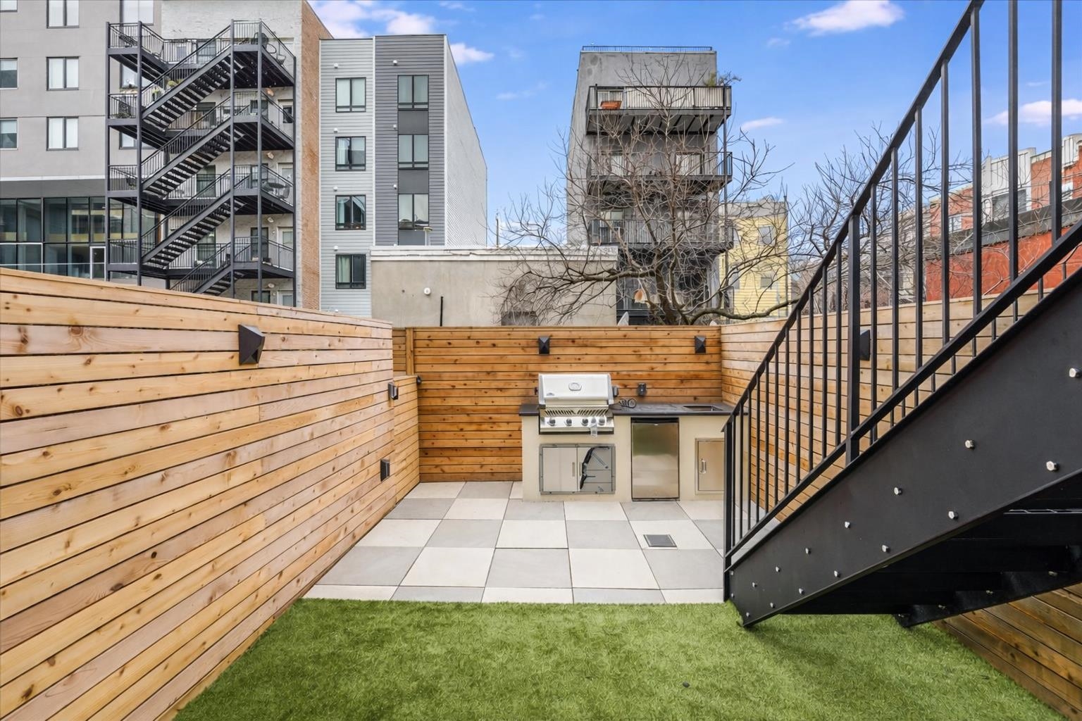418 MONROE ST Unit: 201