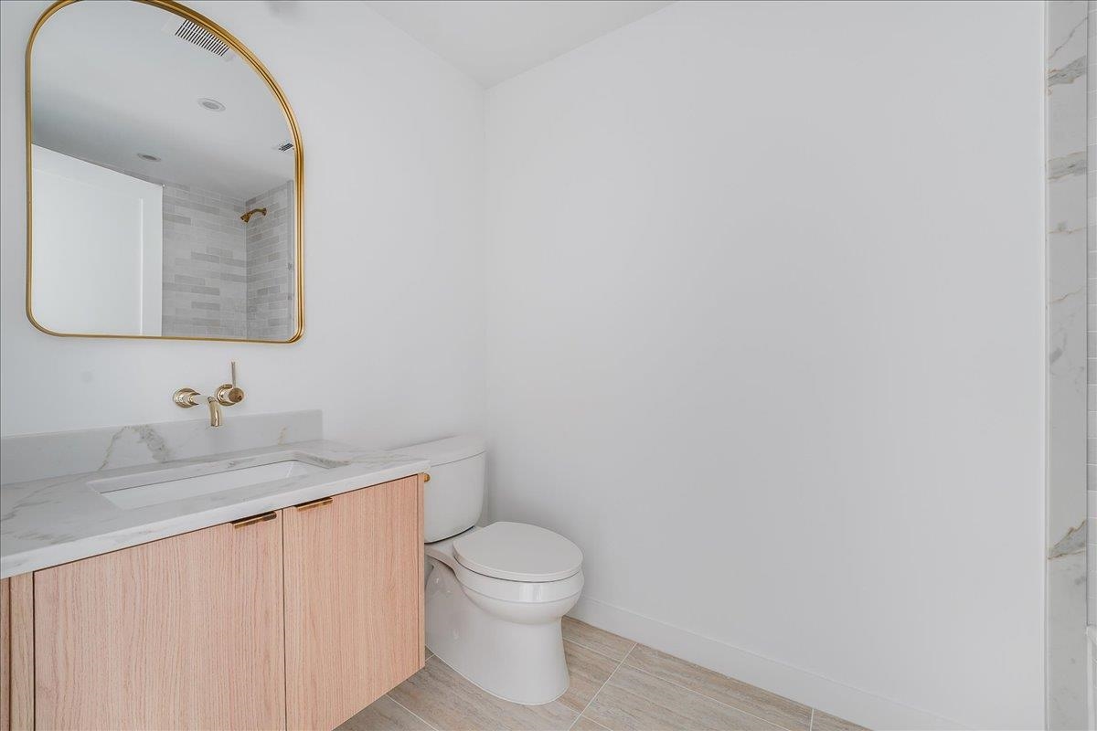 418 MONROE ST Unit: 201