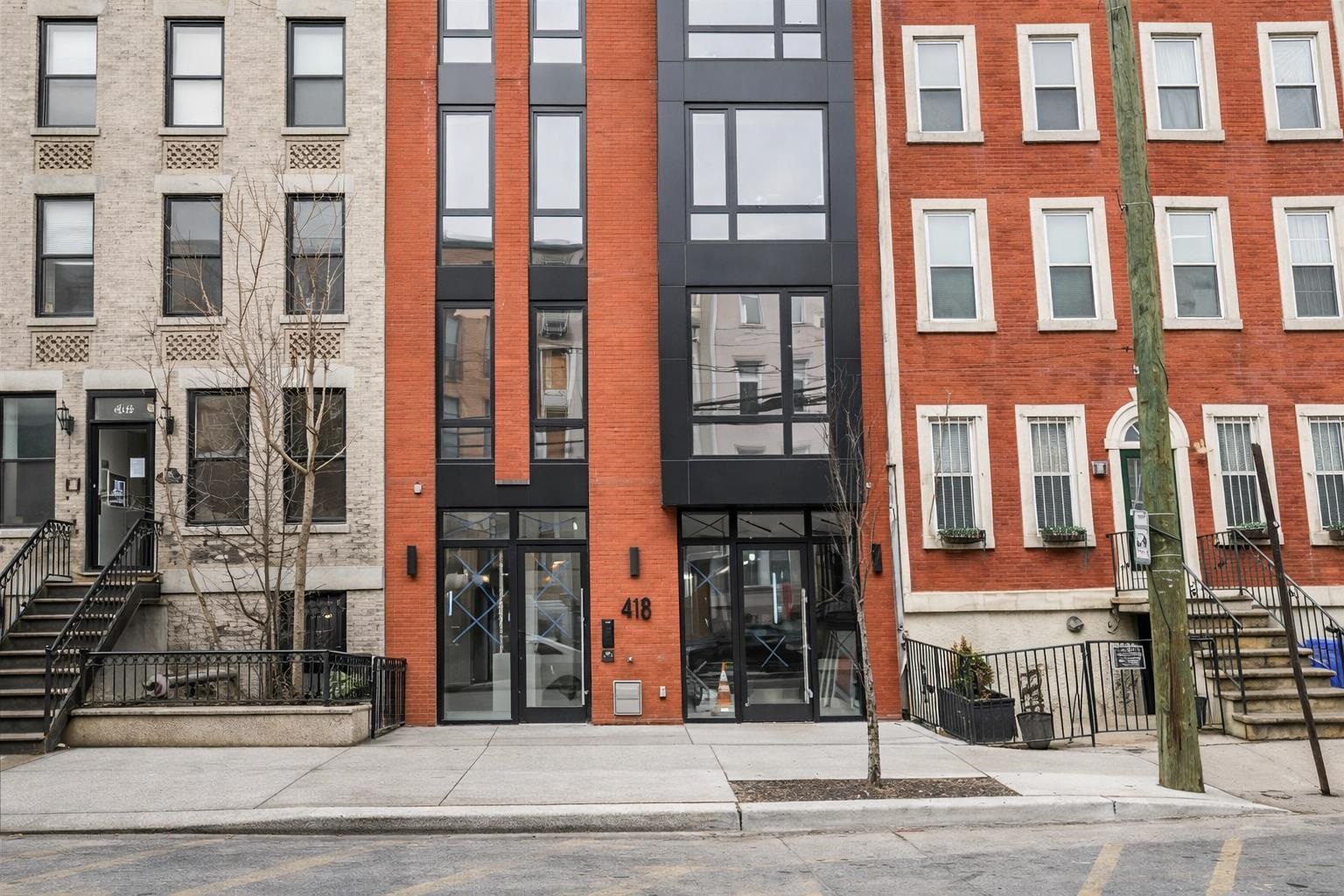 418 MONROE ST Unit: 201