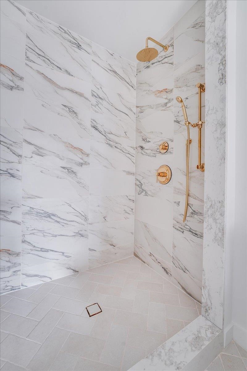 418 MONROE ST Unit: 201