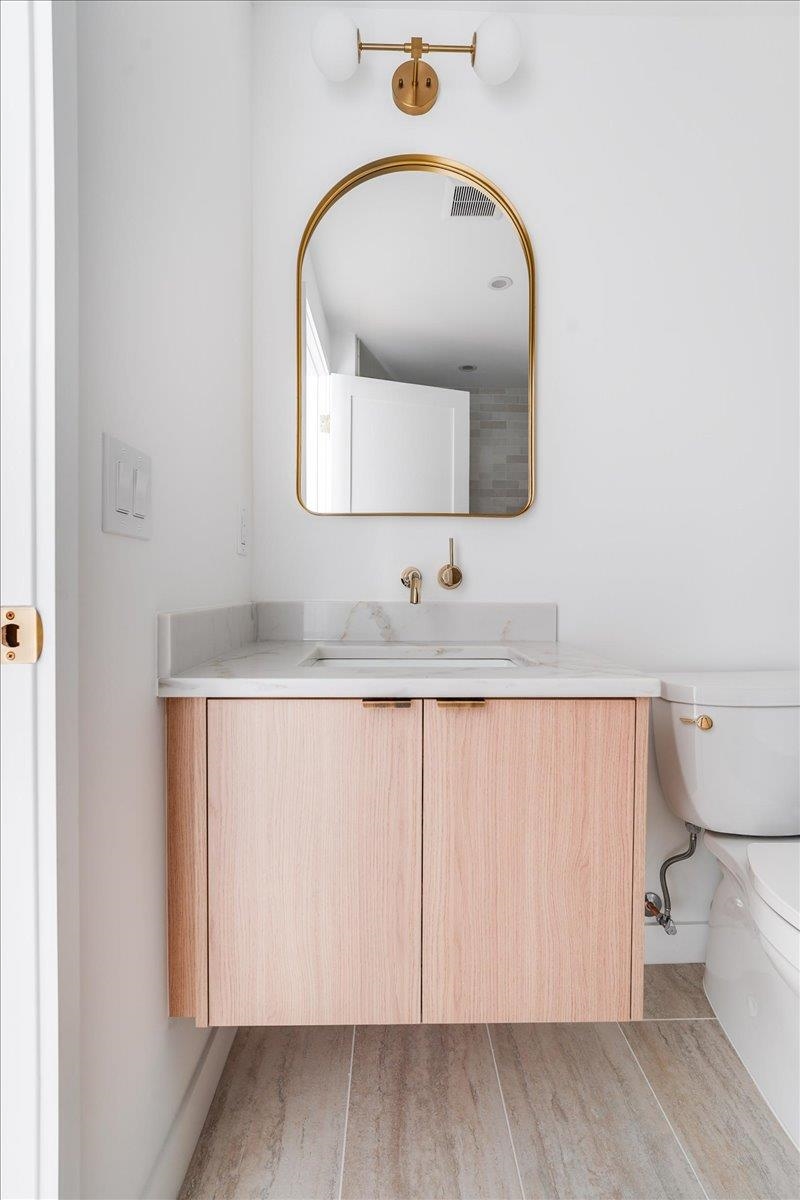 418 MONROE ST Unit: 201