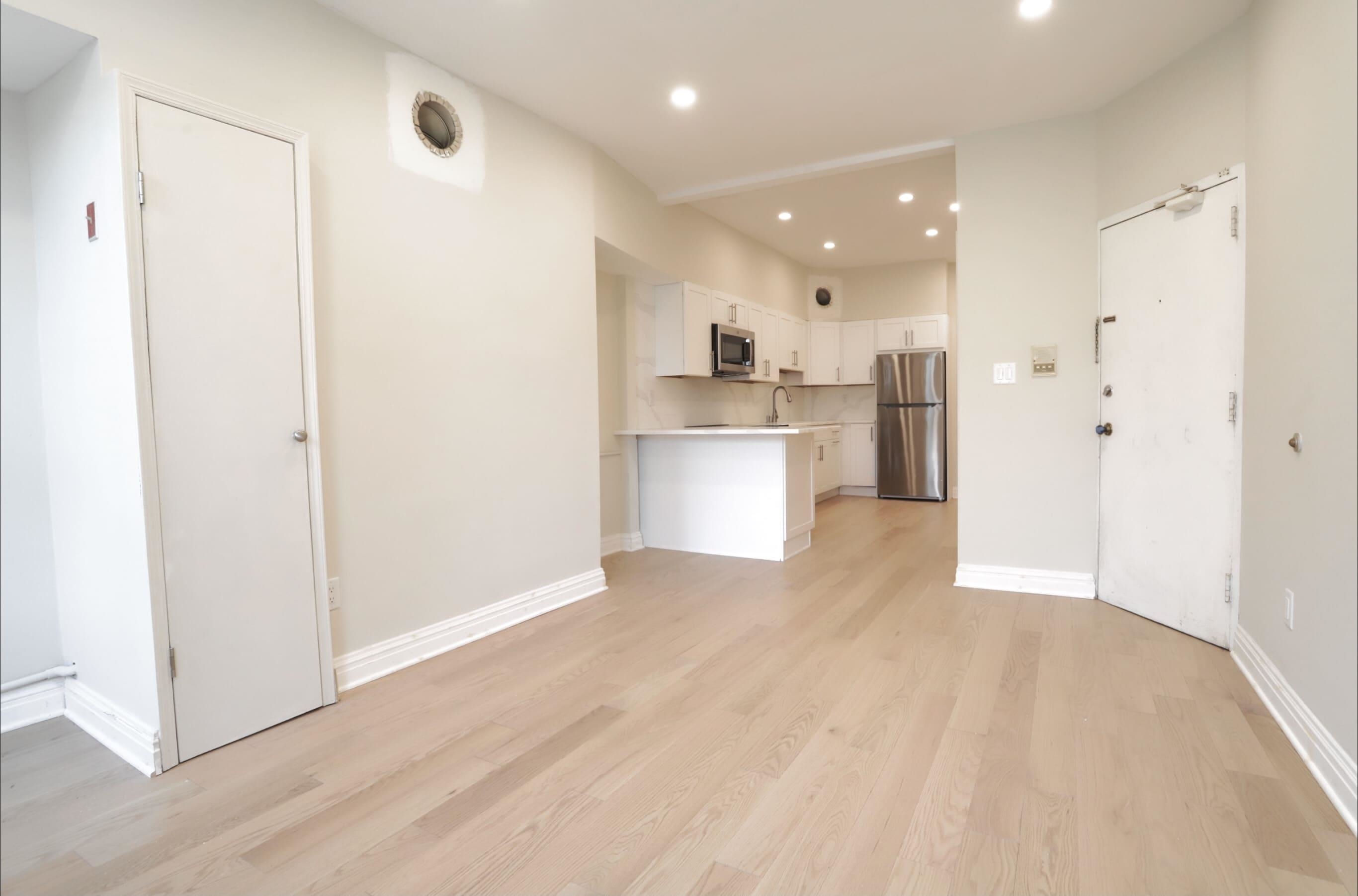 931 PARK AVE Unit: 3R