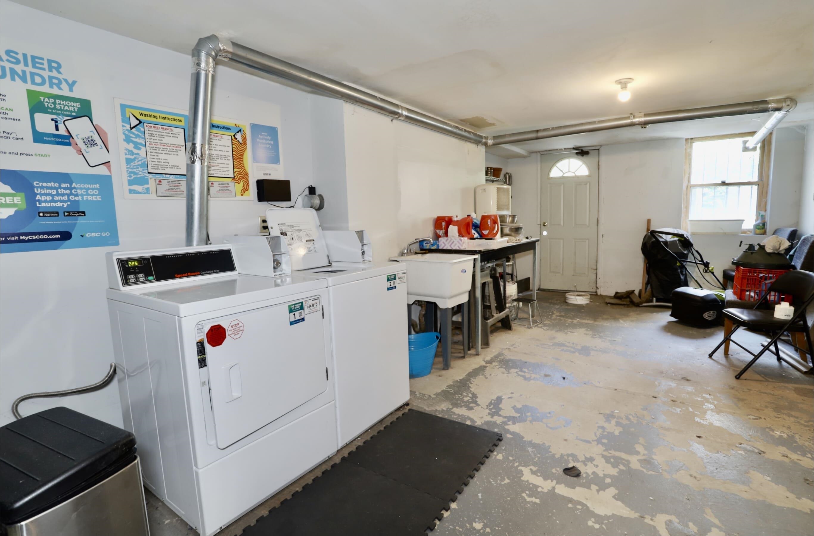 931 PARK AVE Unit: 3R