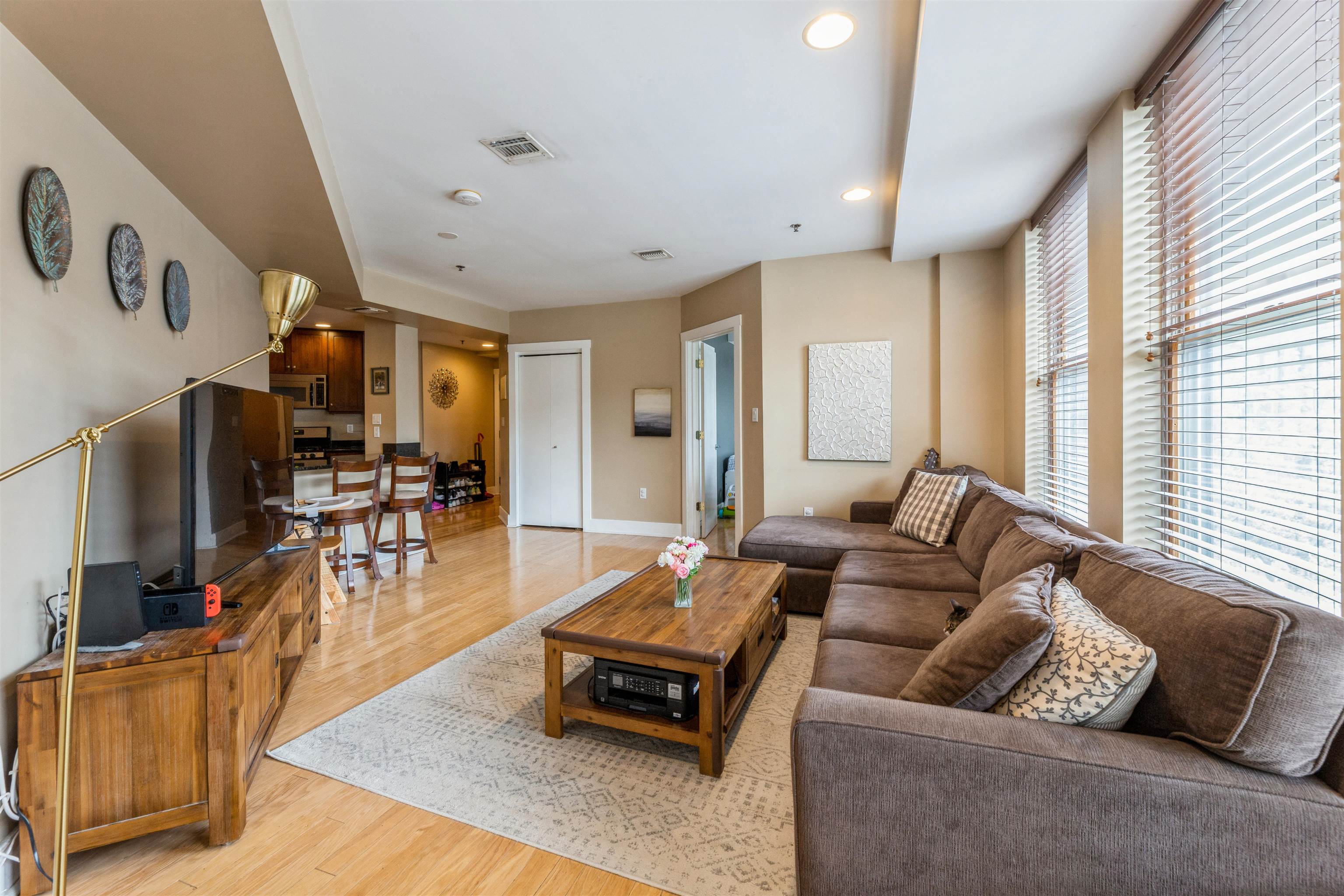 1100 CLINTON ST Unit: 301