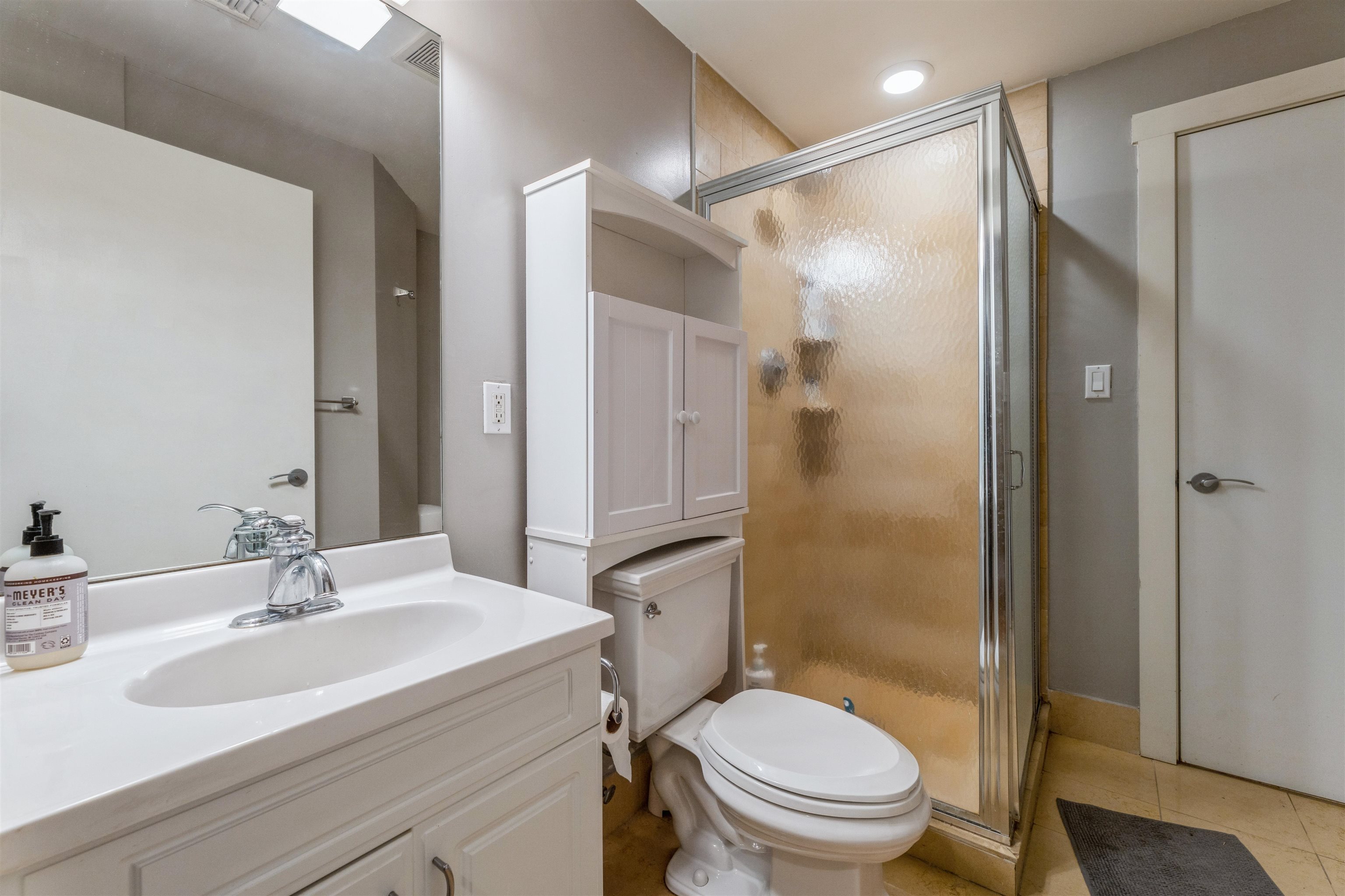 1100 CLINTON ST Unit: 301