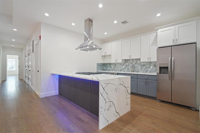 435 CENTRAL AVE Unit: 2