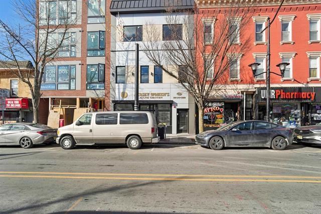 435 CENTRAL AVE Unit: 2