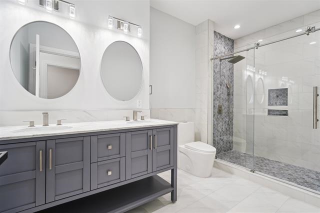 435 CENTRAL AVE Unit: 2