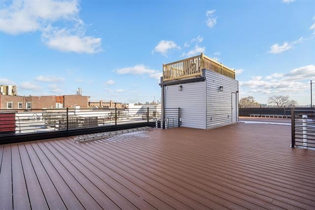 435 CENTRAL AVE Unit: 2