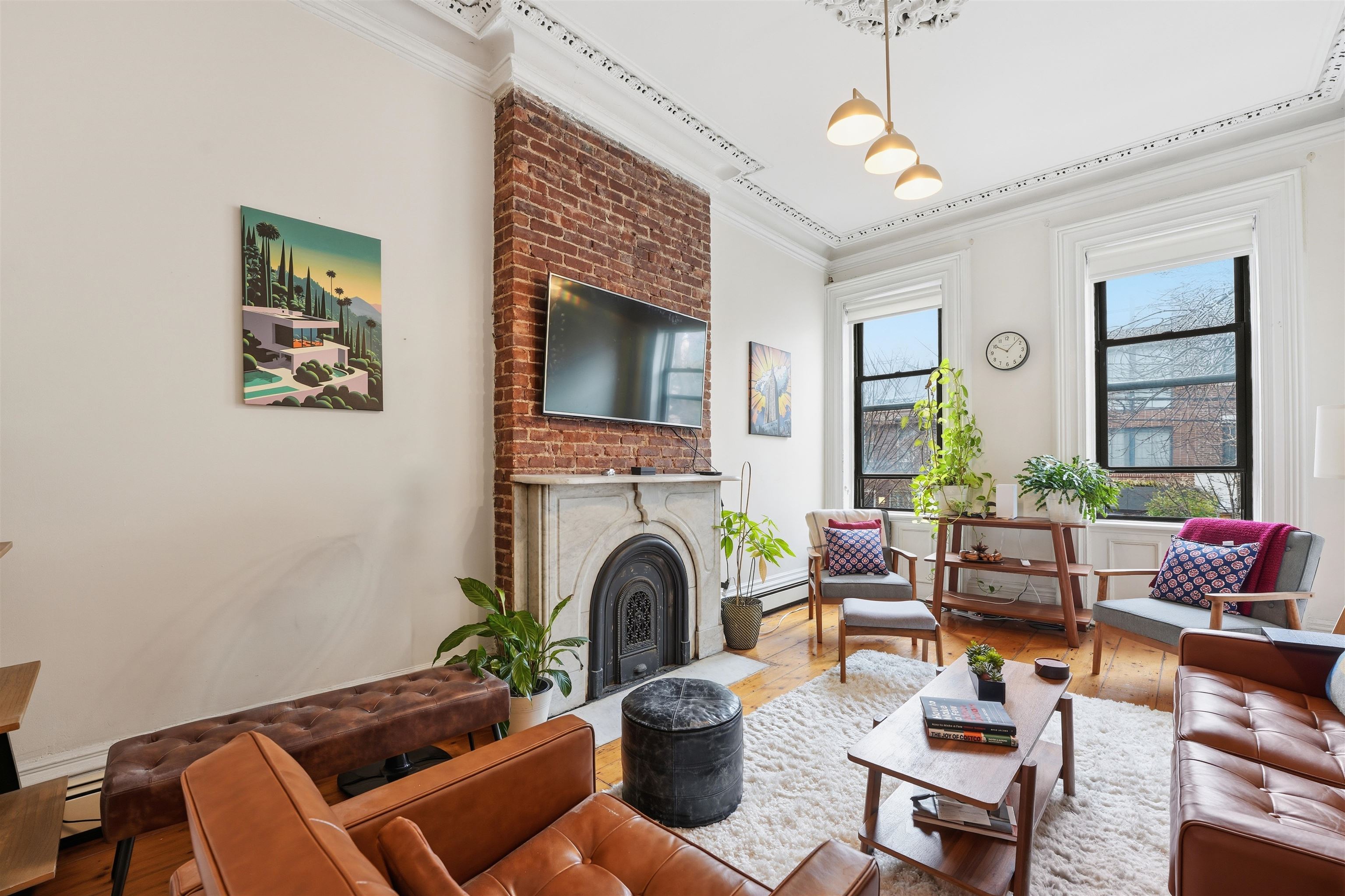 135 PARK AVE Unit: 2