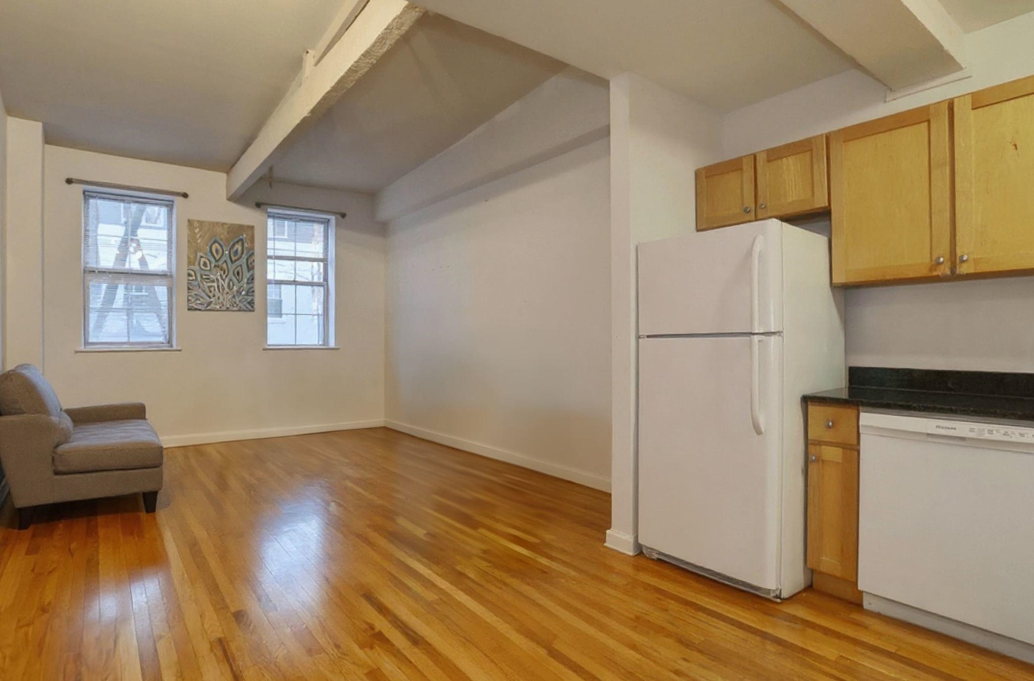 1034 CLINTON ST Unit: 209