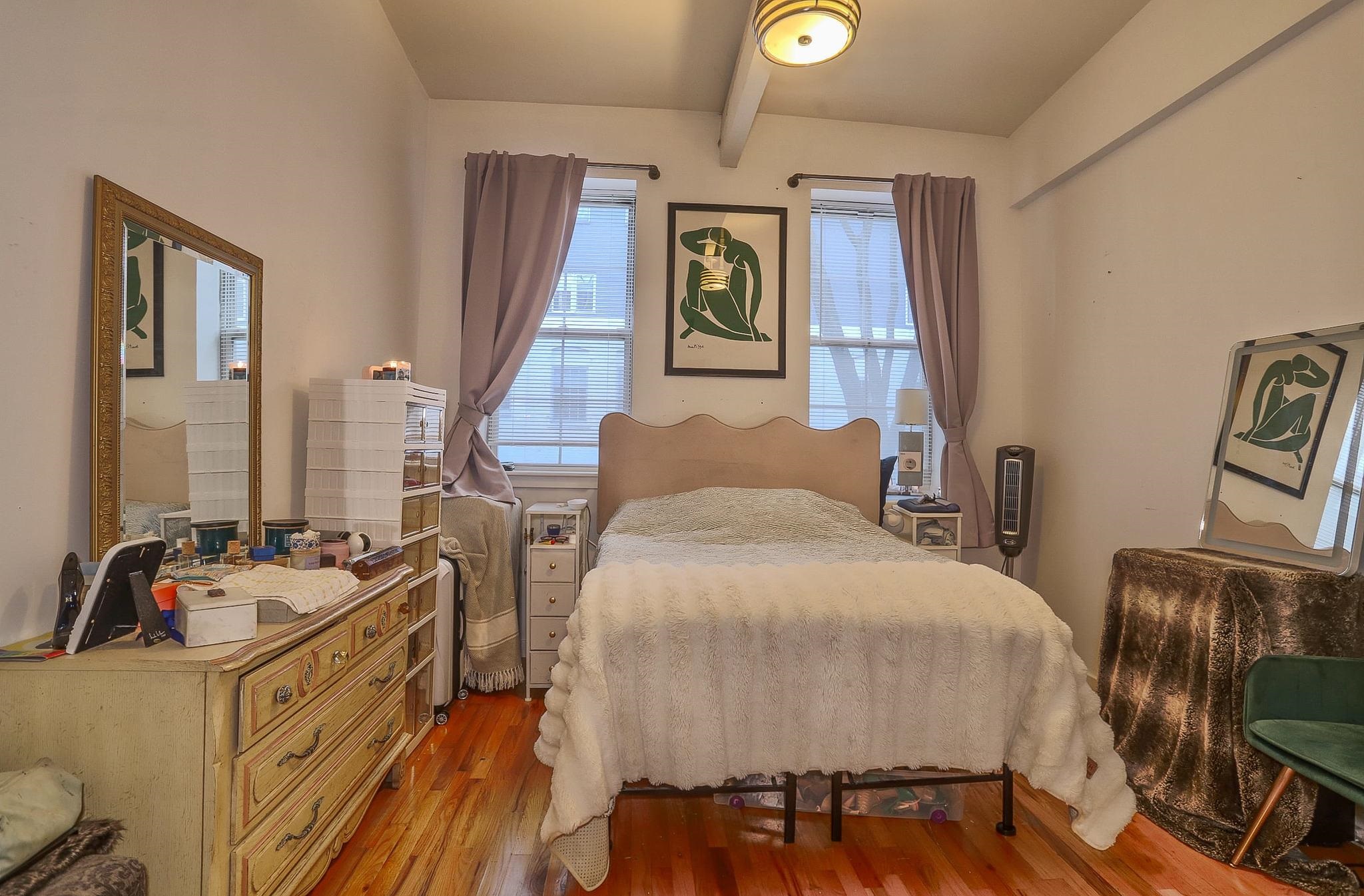 1034 CLINTON ST Unit: 209