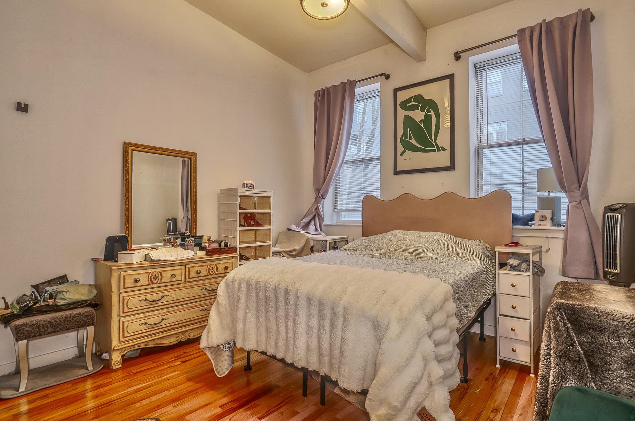 1034 CLINTON ST Unit: 209