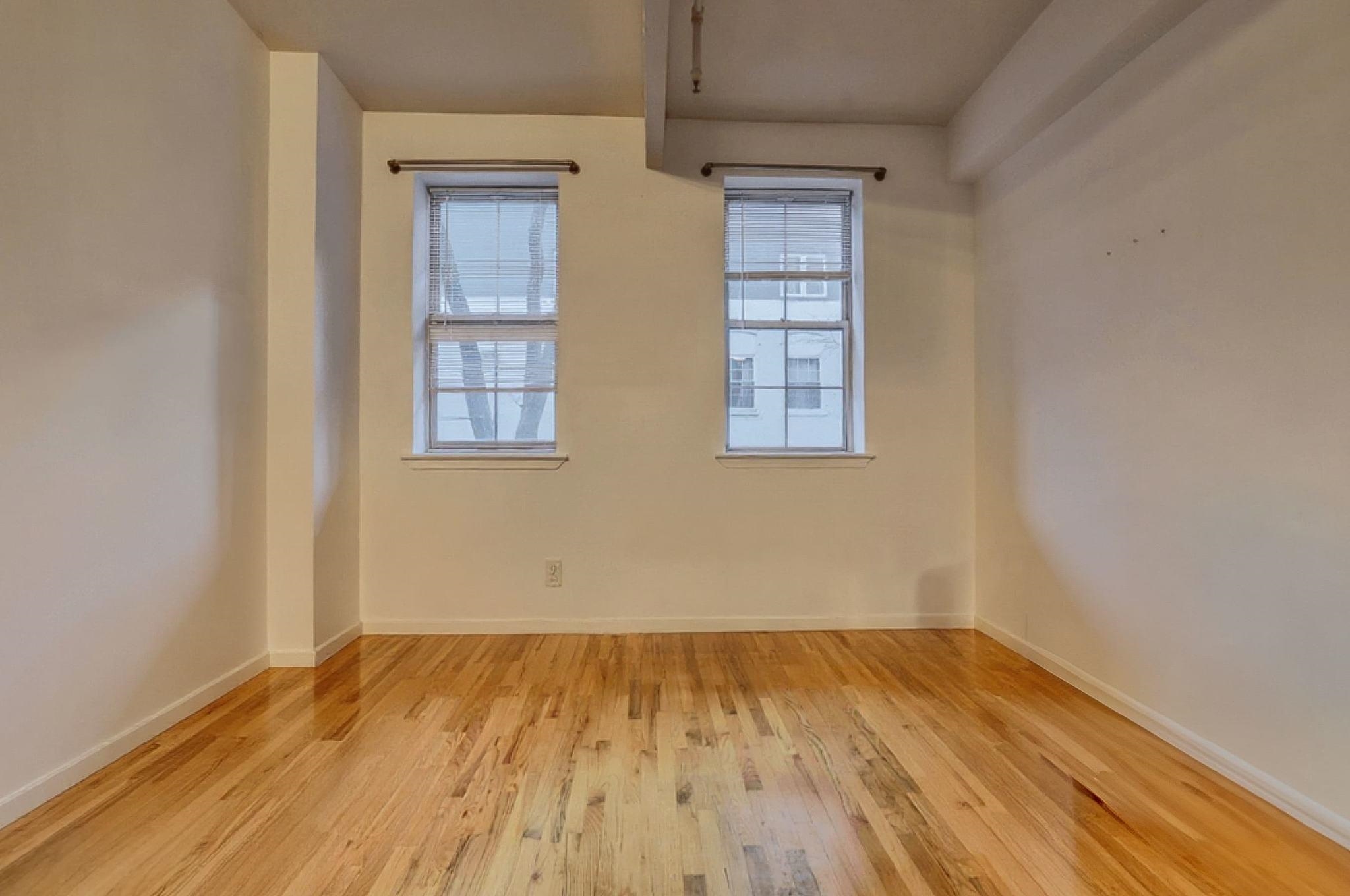 1034 CLINTON ST Unit: 209