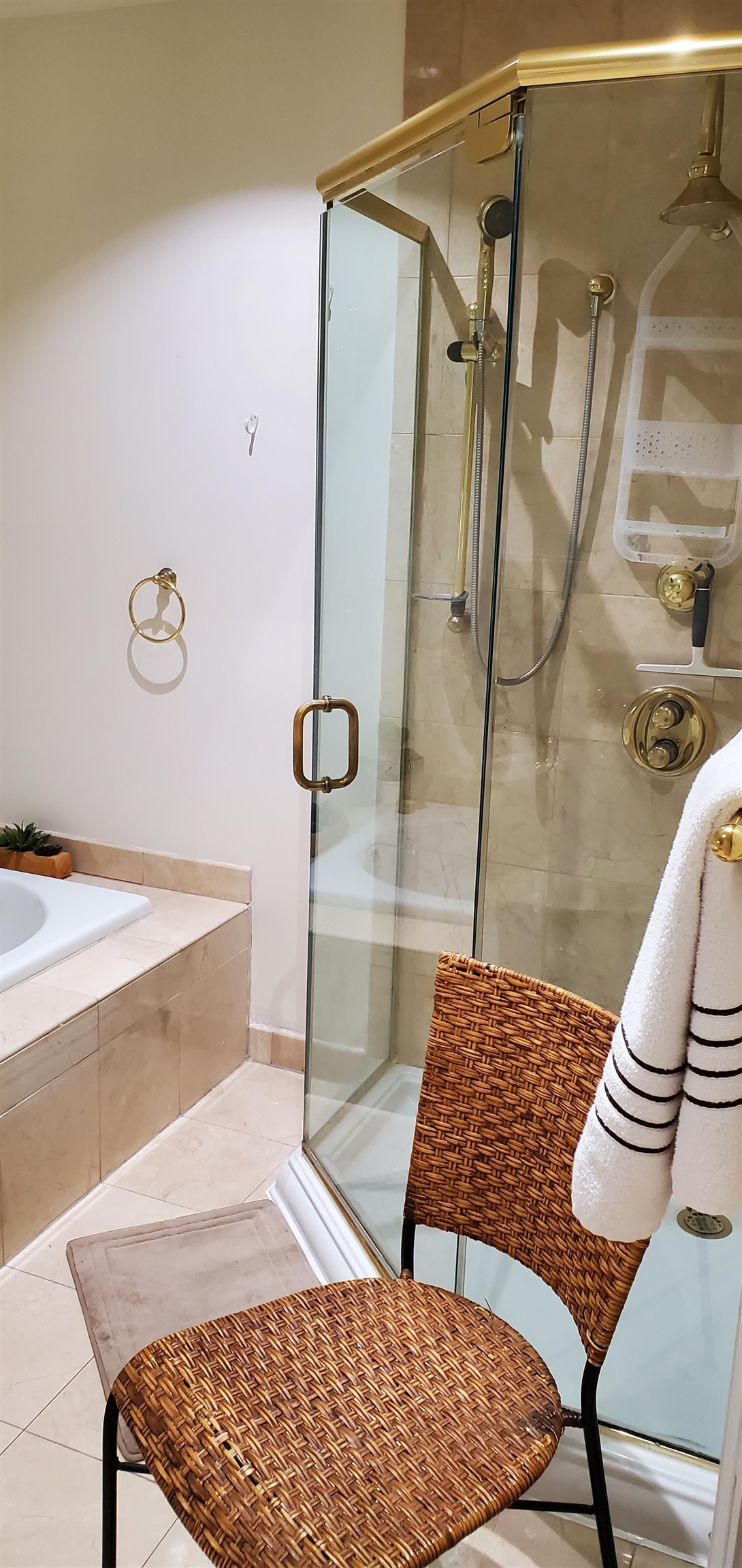 7417 BLVD EAST Unit: 1