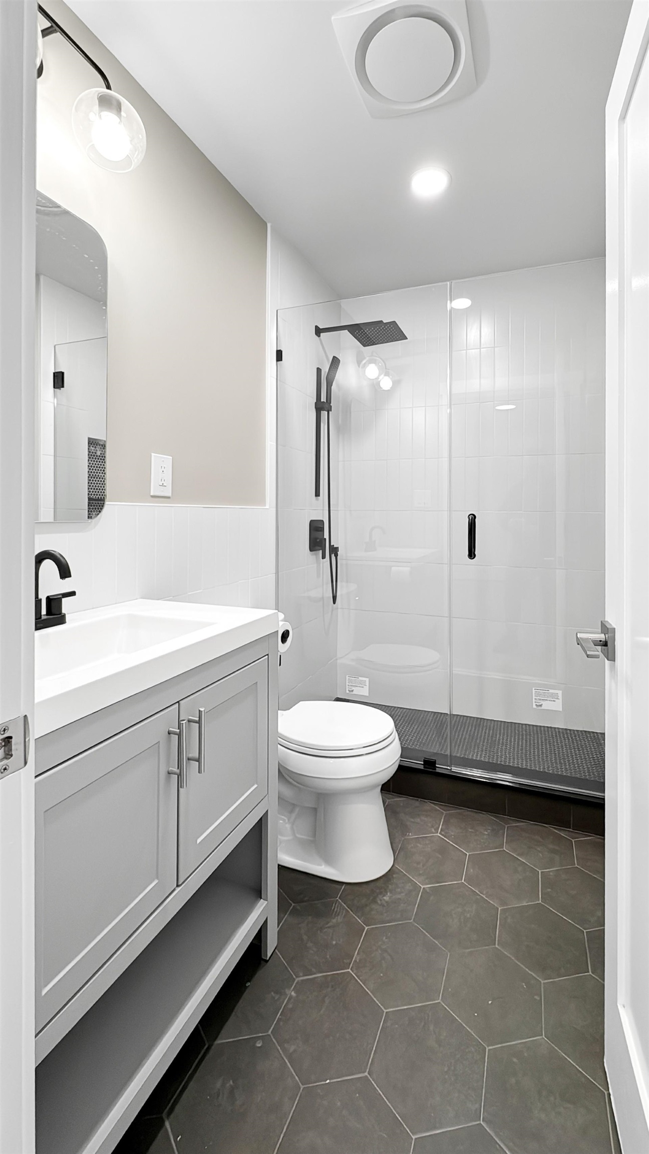 97 RESERVOIR AVE Unit: 3