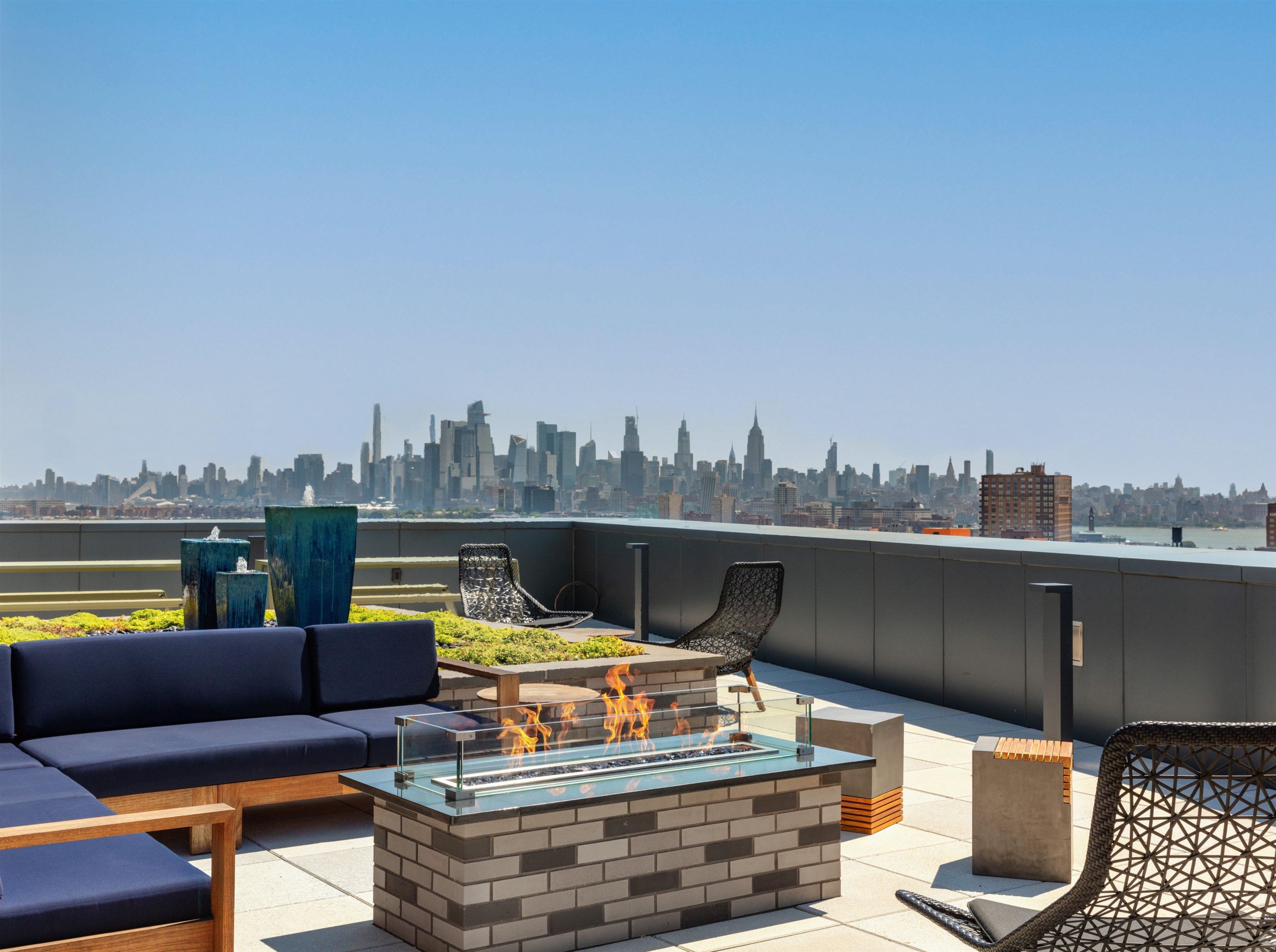 32 OAKLAND AVE Unit: 1506