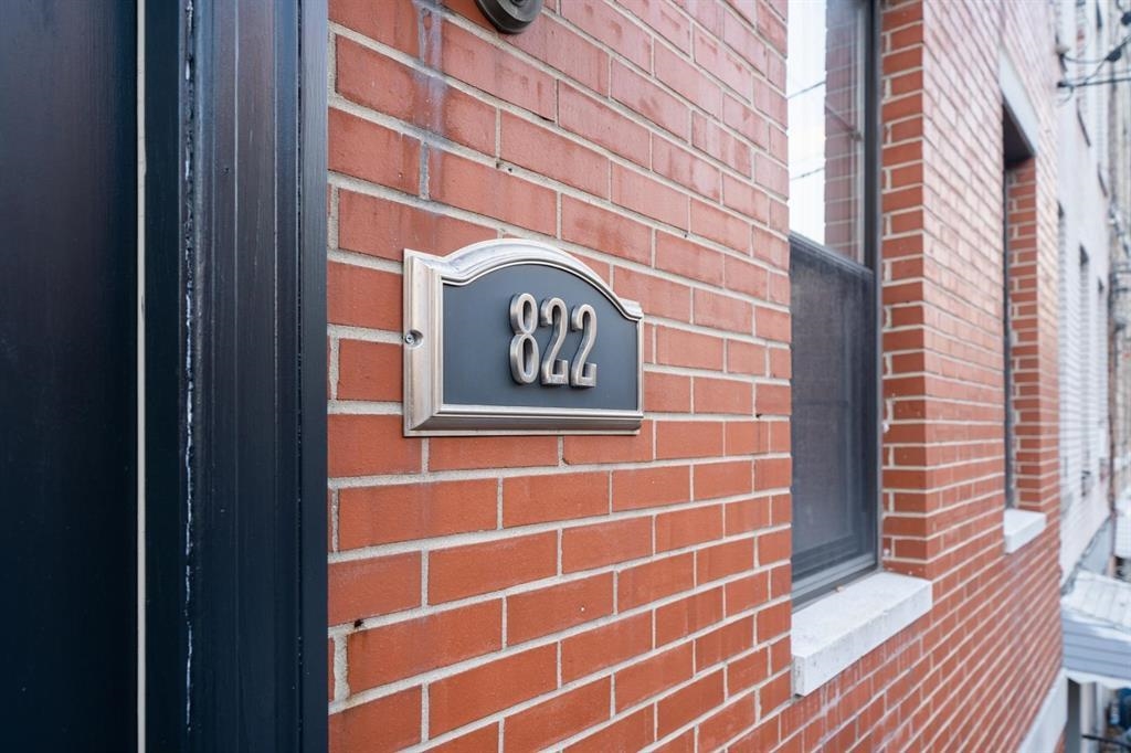 822 GARDEN ST Unit: 2