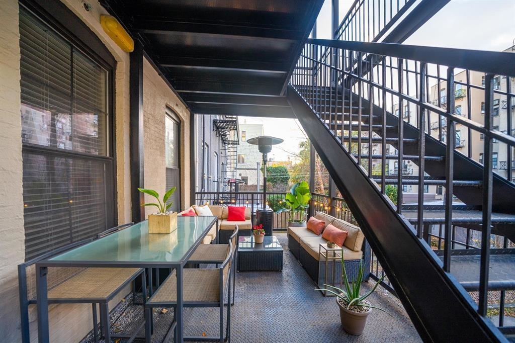 822 GARDEN ST Unit: 2