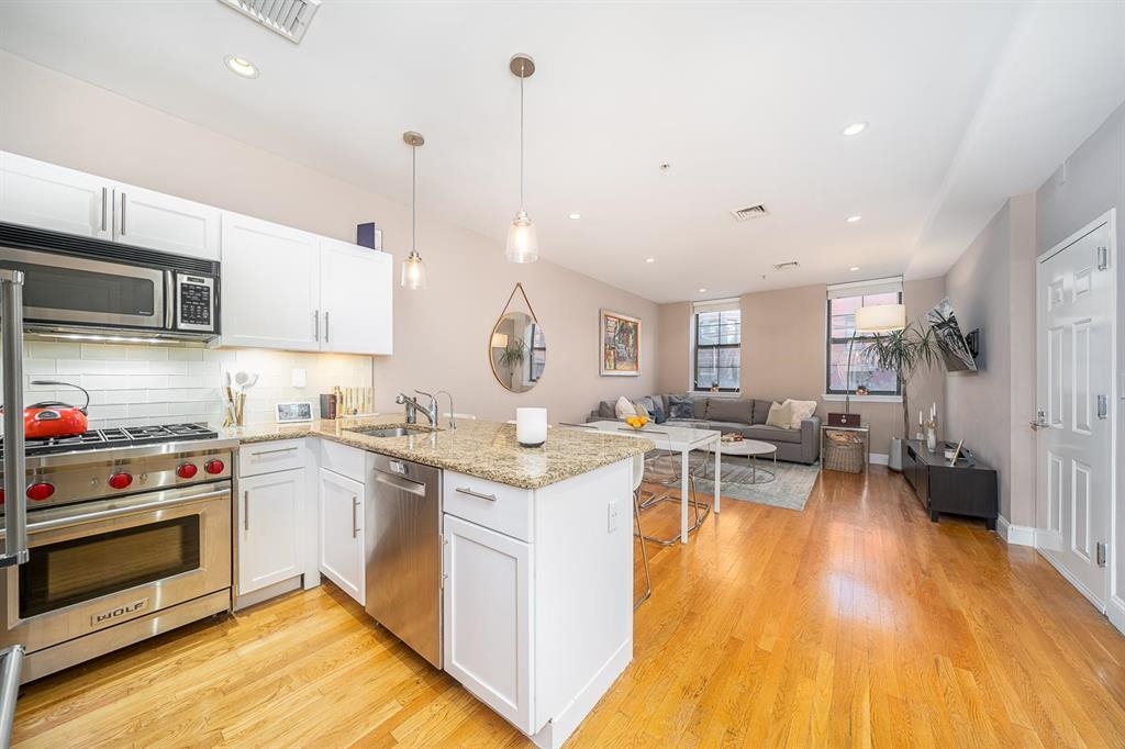 822 GARDEN ST Unit: 2