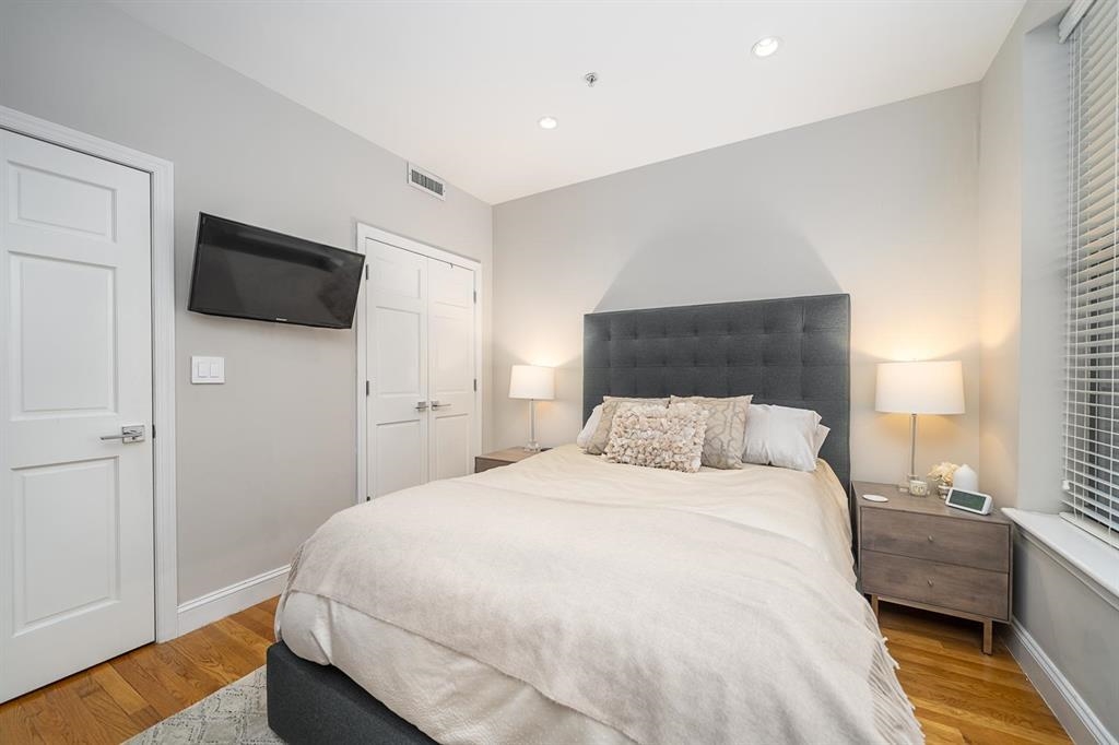 822 GARDEN ST Unit: 2