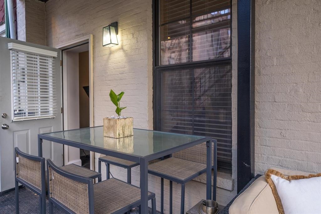 822 GARDEN ST Unit: 2