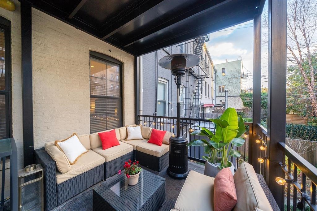 822 GARDEN ST Unit: 2