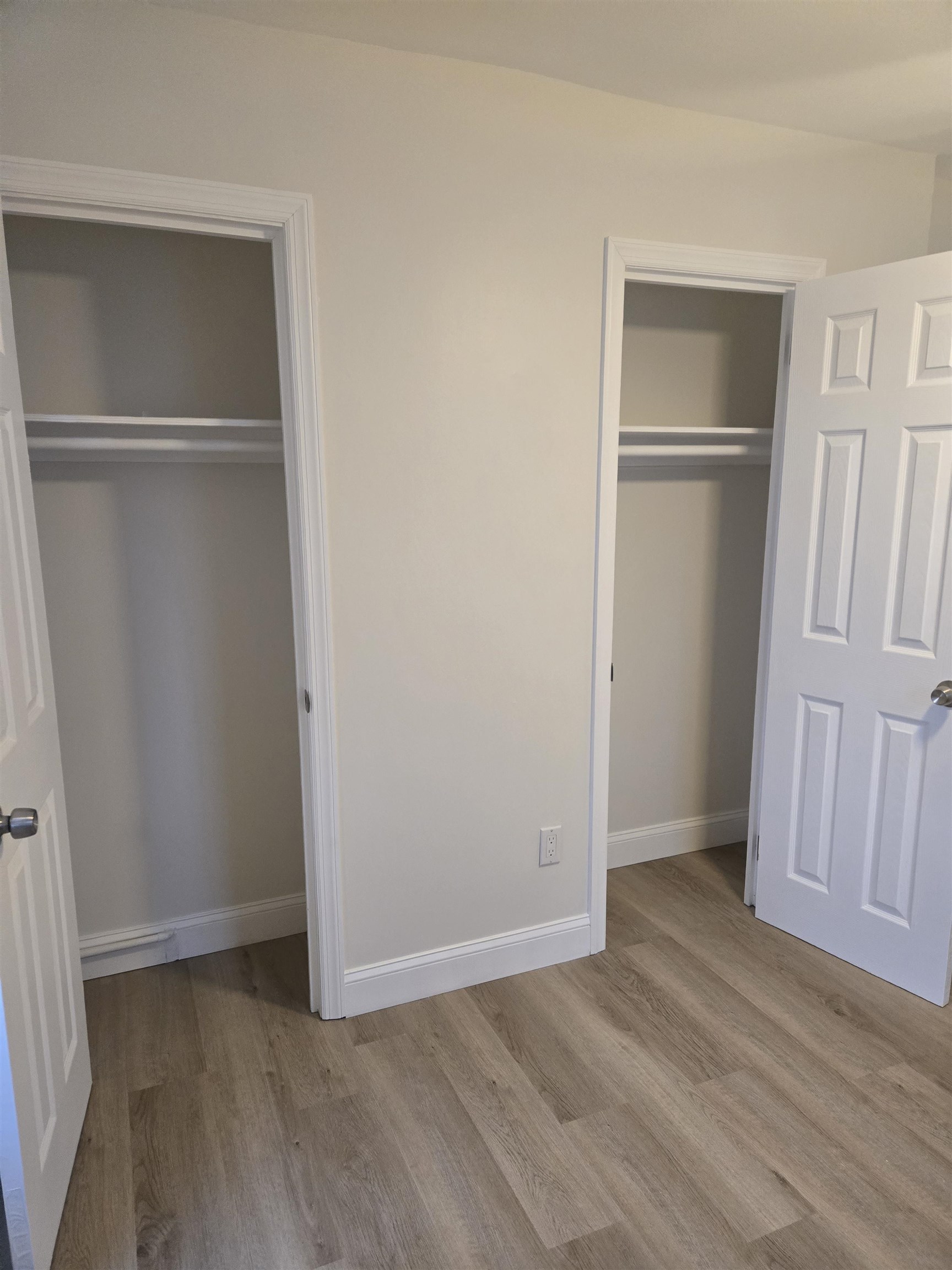 308 LINCOLN AVE Unit: 2