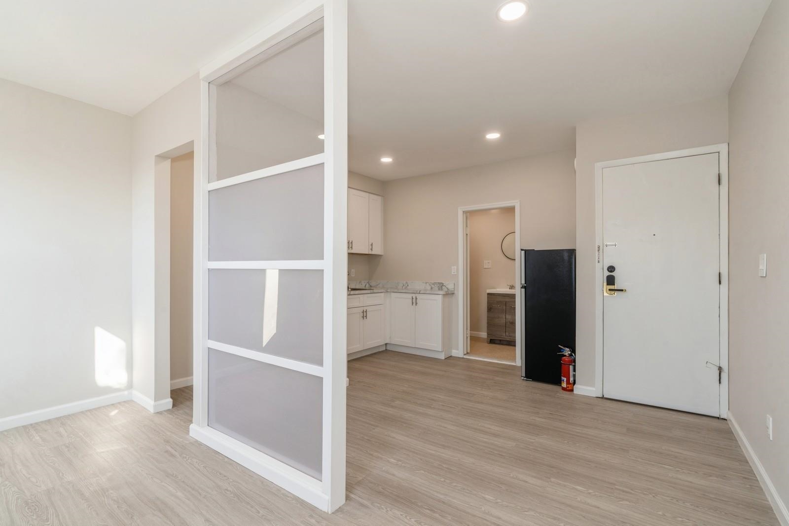 40 BEACON AVE Unit: 6