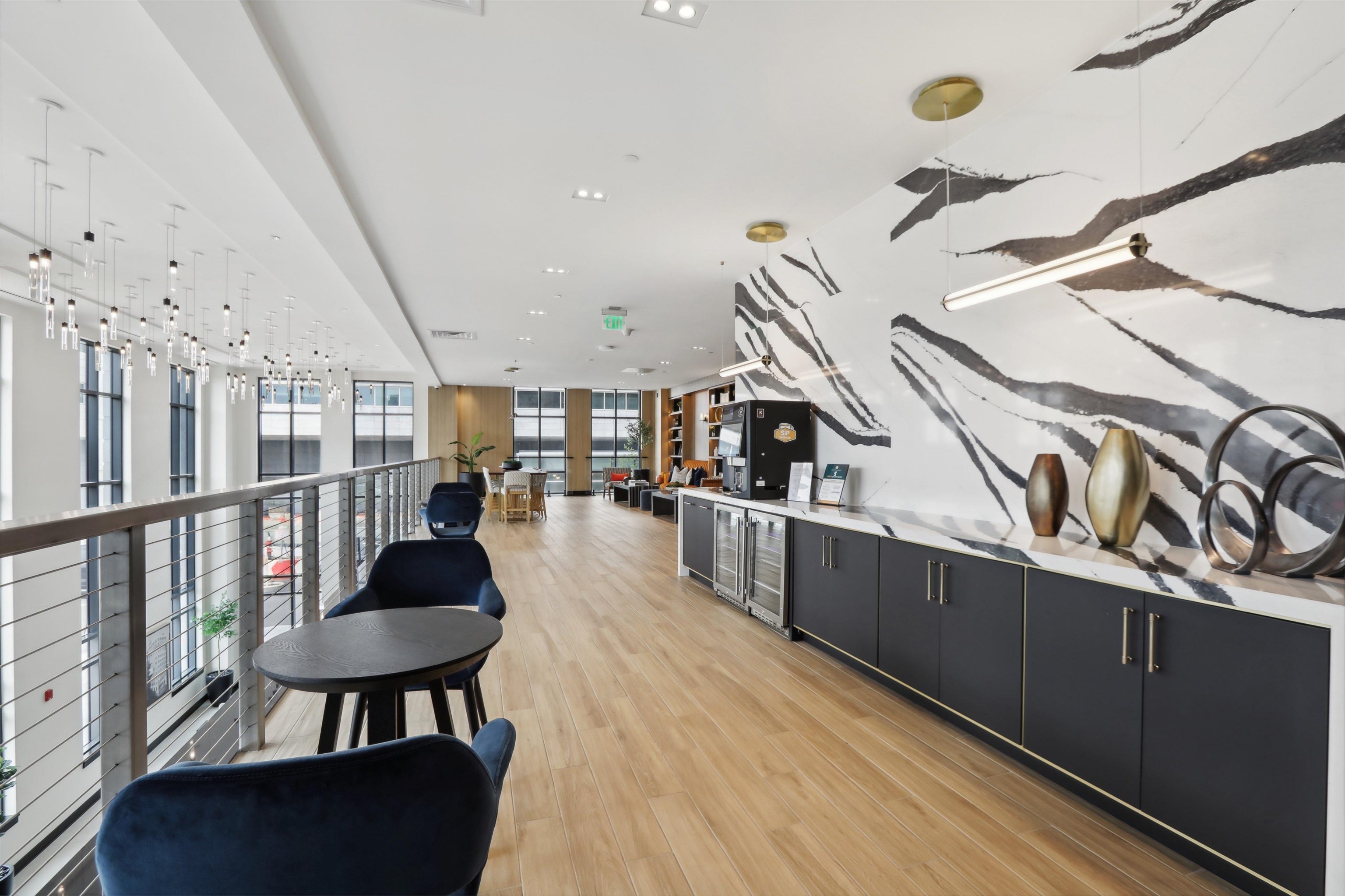 32 OAKLAND AVE Unit: 1410