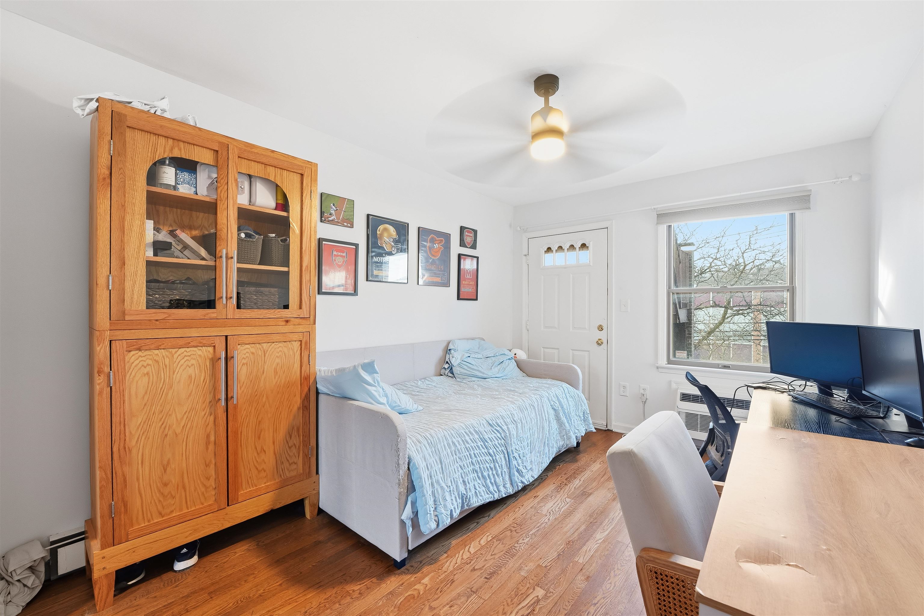 635 MADISON ST Unit: B