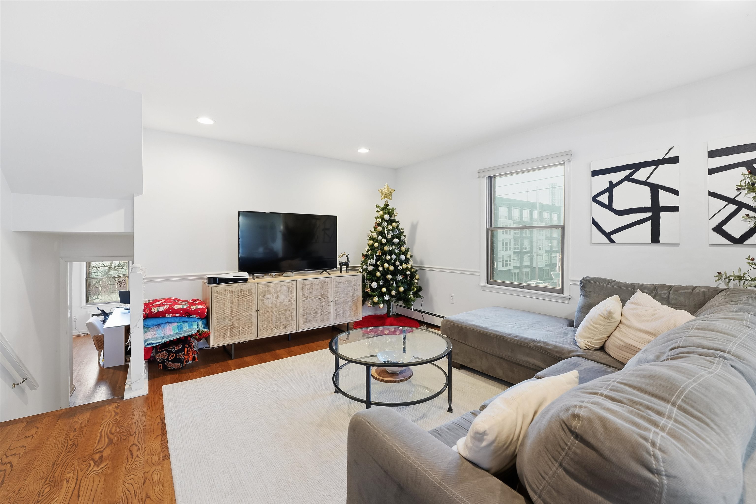 635 MADISON ST Unit: B