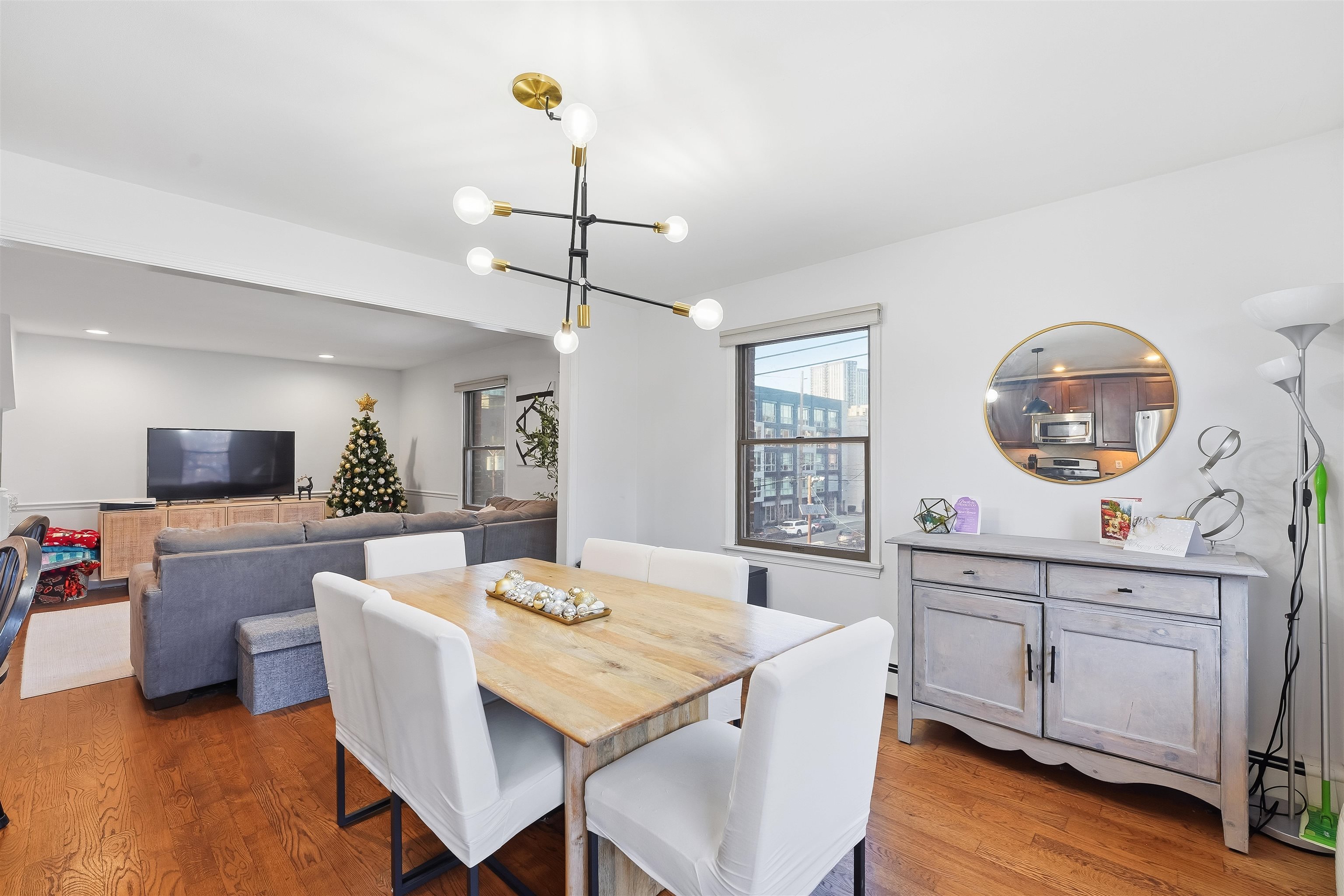 635 MADISON ST Unit: B