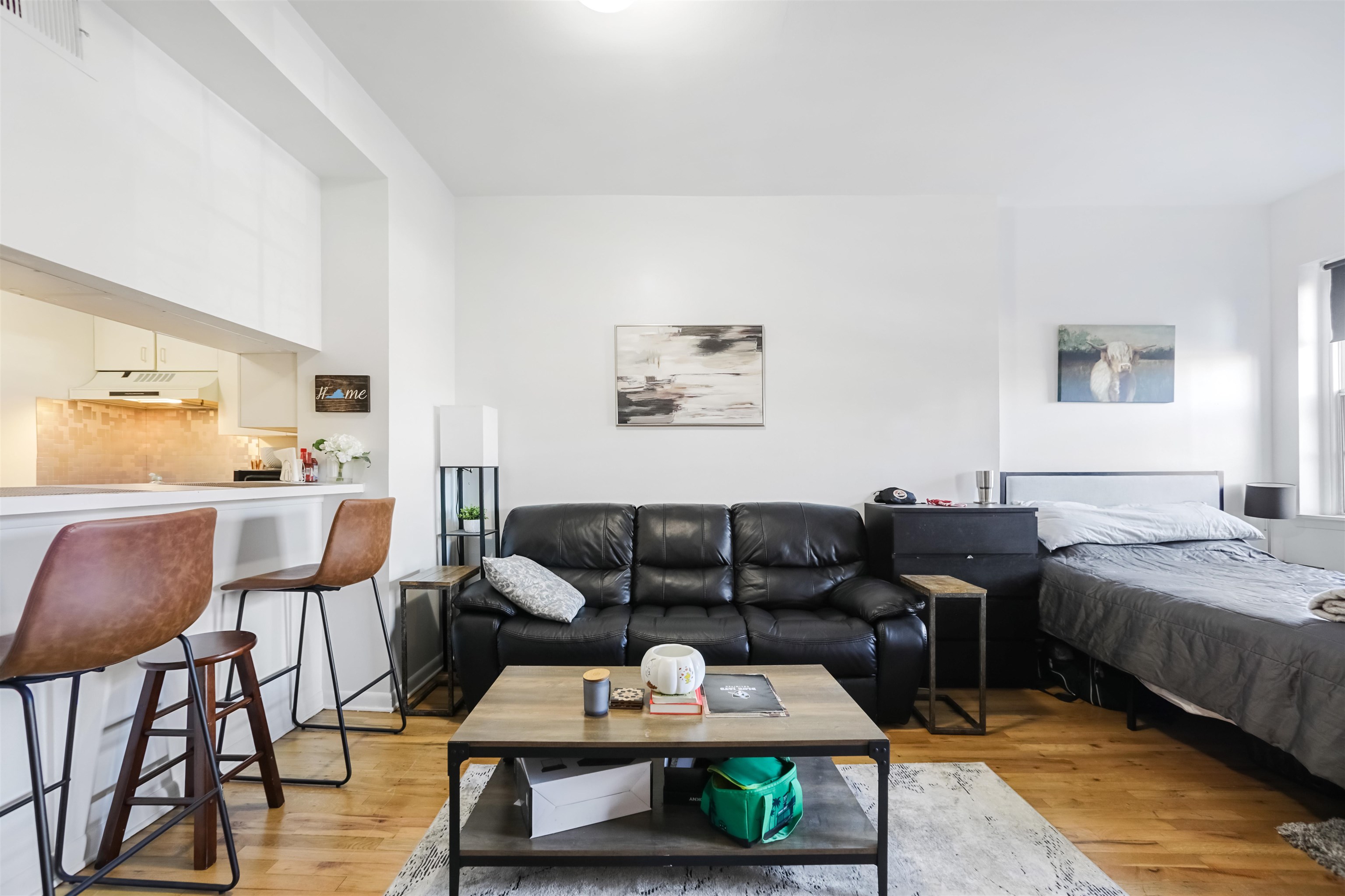 227 CHRISTOPHER COLUMBUS DR Unit: 209B