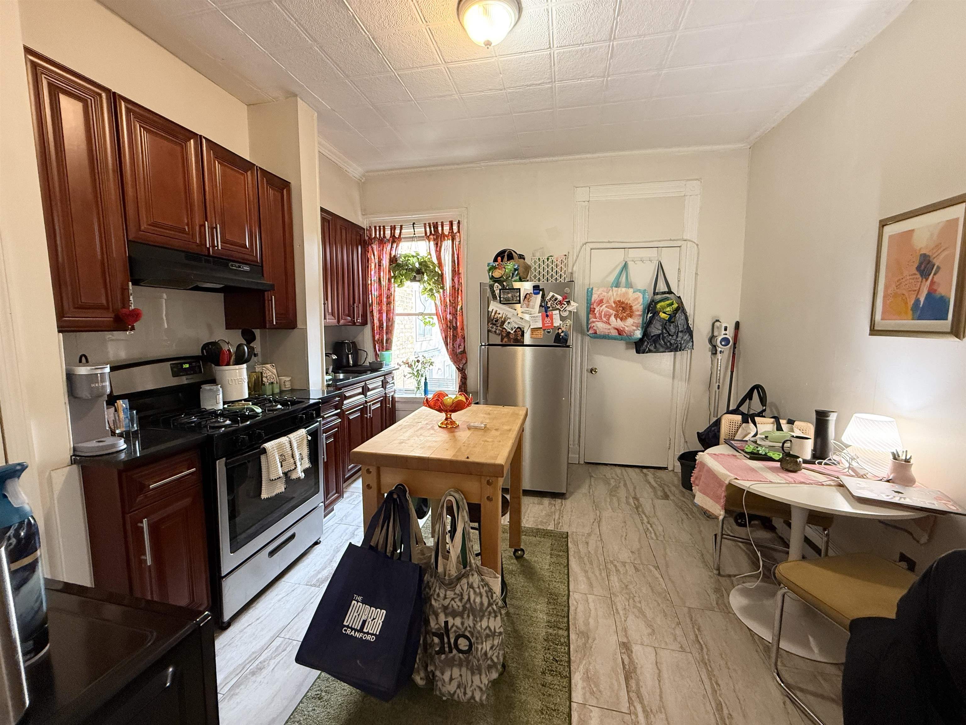 407 4TH ST Unit: 2L