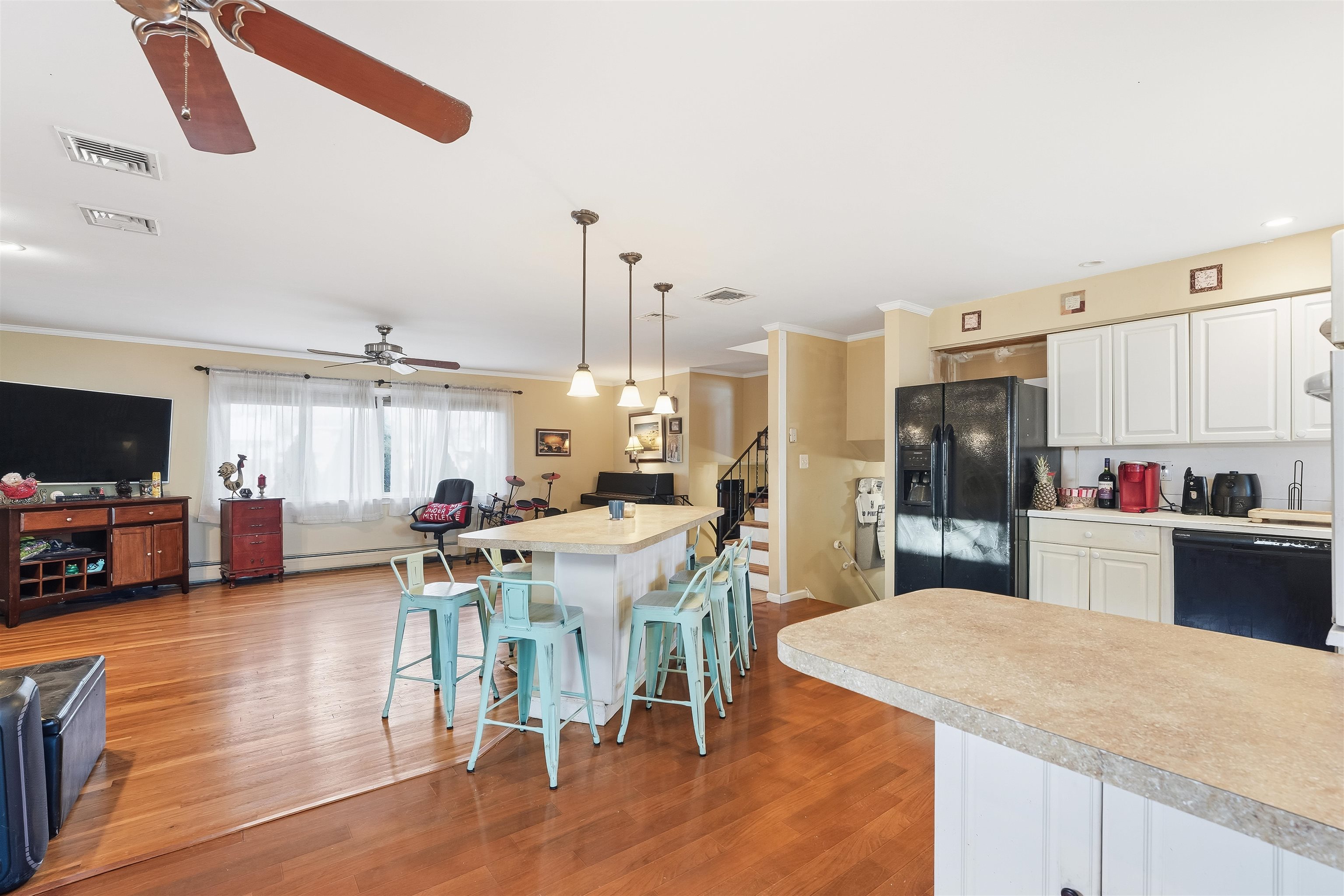 15 RIDGE RD