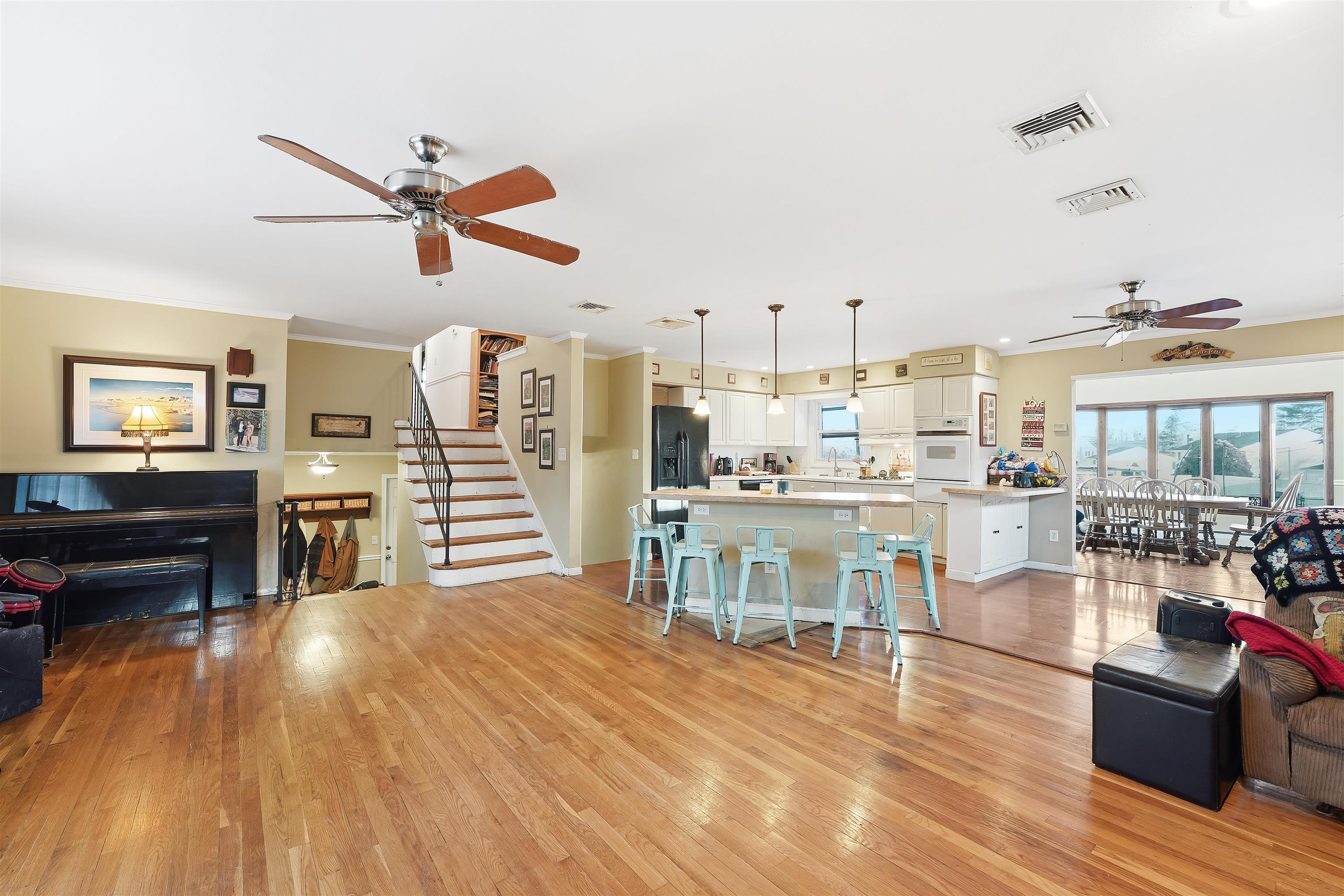 15 RIDGE RD