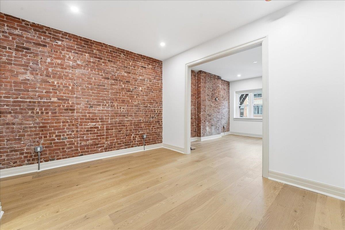 1027 WASHINGTON ST Unit: 2F