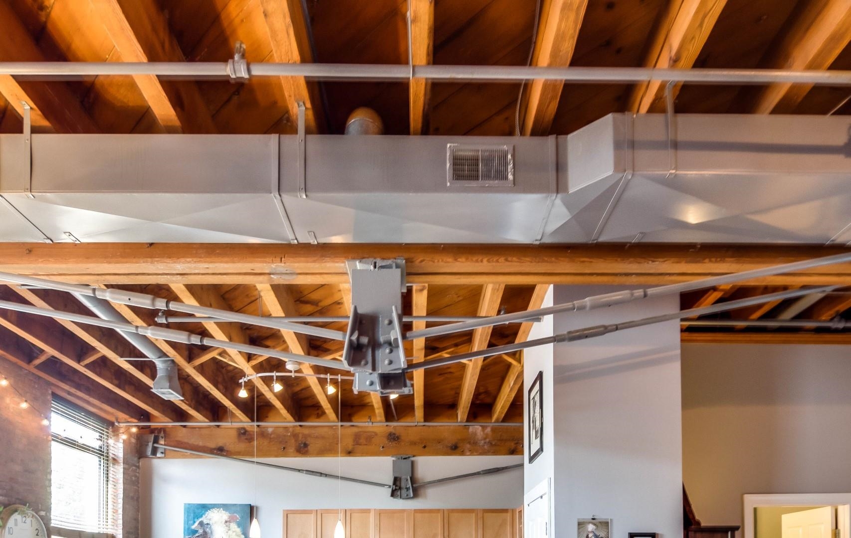 126 WEBSTER AVE Unit: 2F