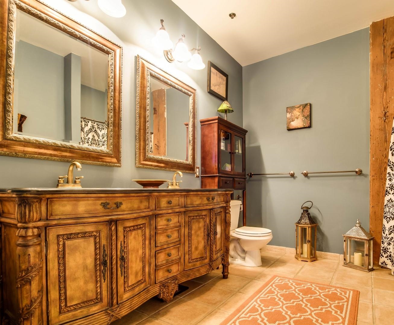 126 WEBSTER AVE Unit: 2F