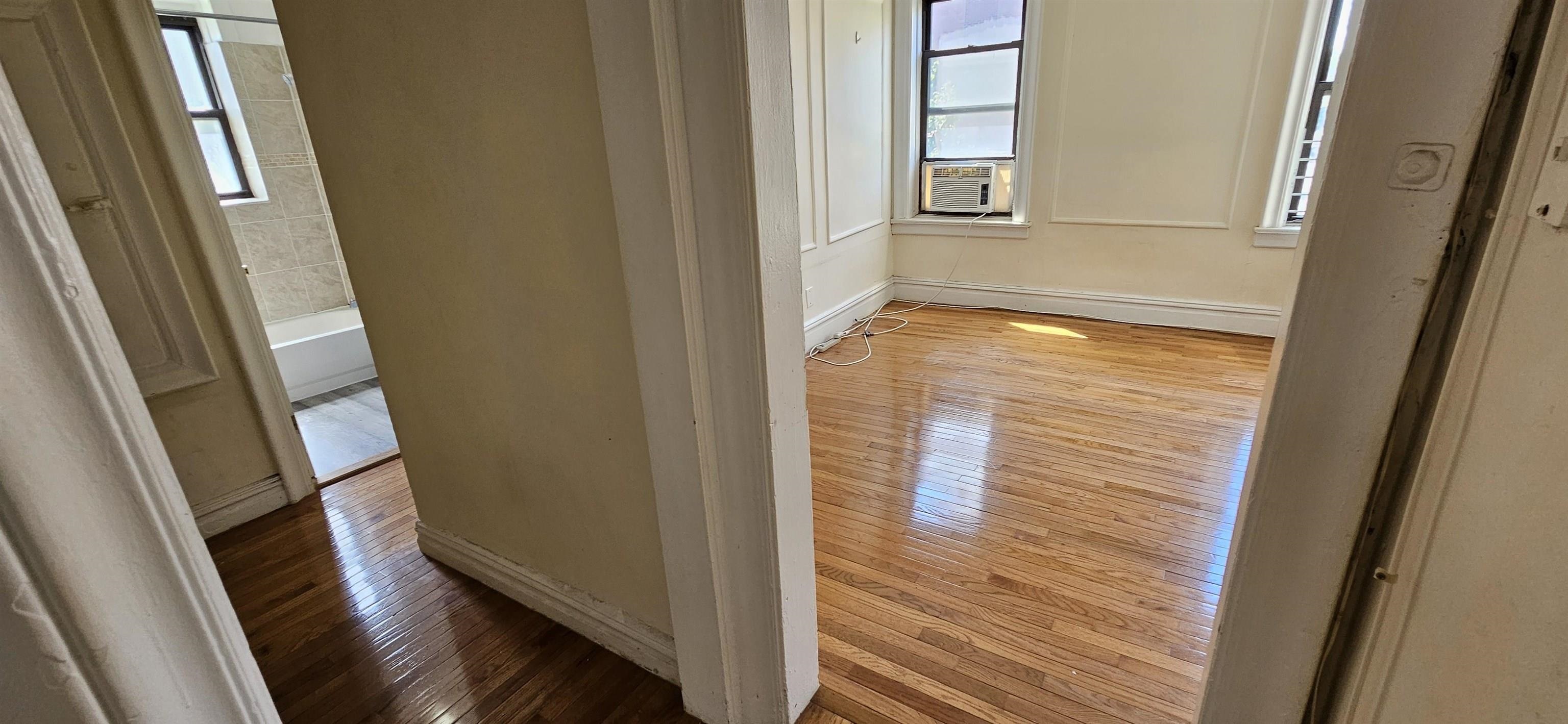 429 FAIRMOUNT AVE Unit: 305