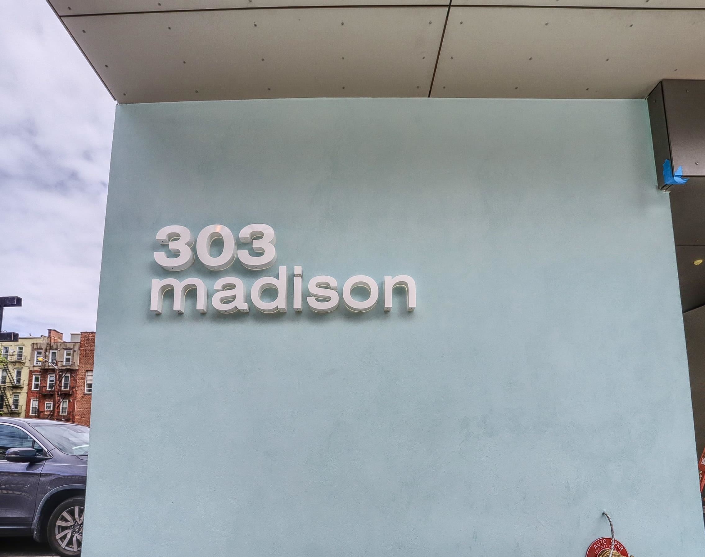 303 MADISON ST Unit: 408