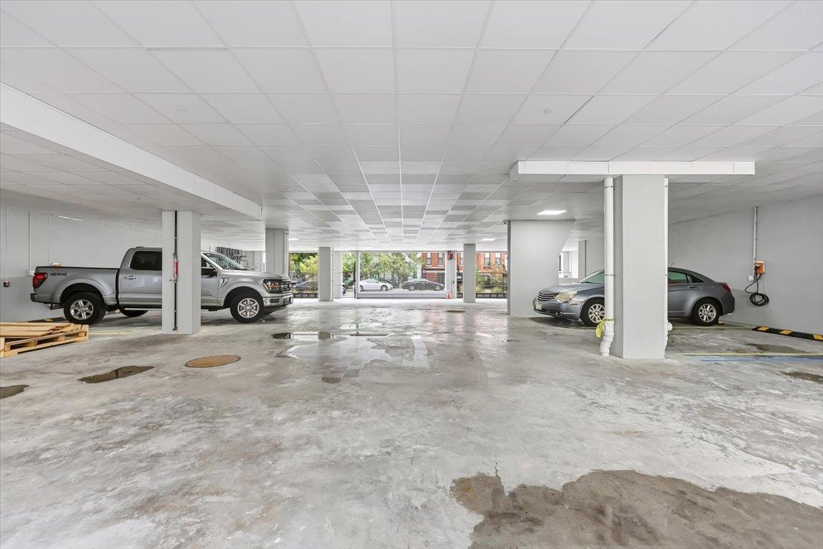 303 MADISON ST Unit: 506